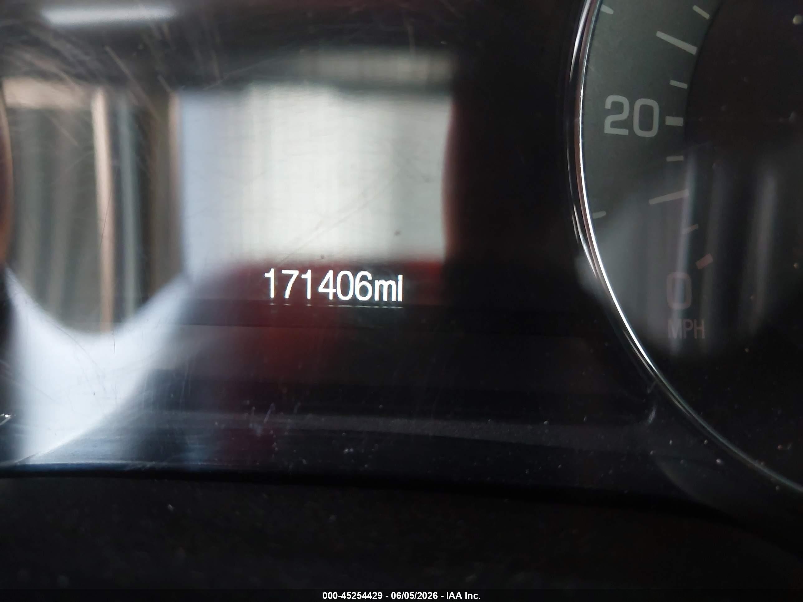 2015 Lincoln Mkc   White vin: 5LMTJ2AH8FUJ23131