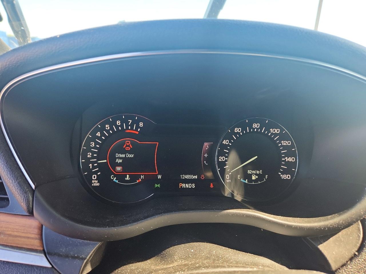 2015 Lincoln Mkc Белый vin: 5LMTJ2AH8FUJ33268