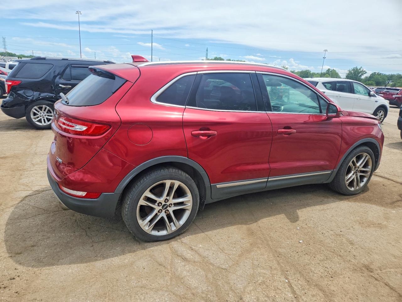 2015 Lincoln Mkc Red vin: 5LMTJ2AHXFUJ00501