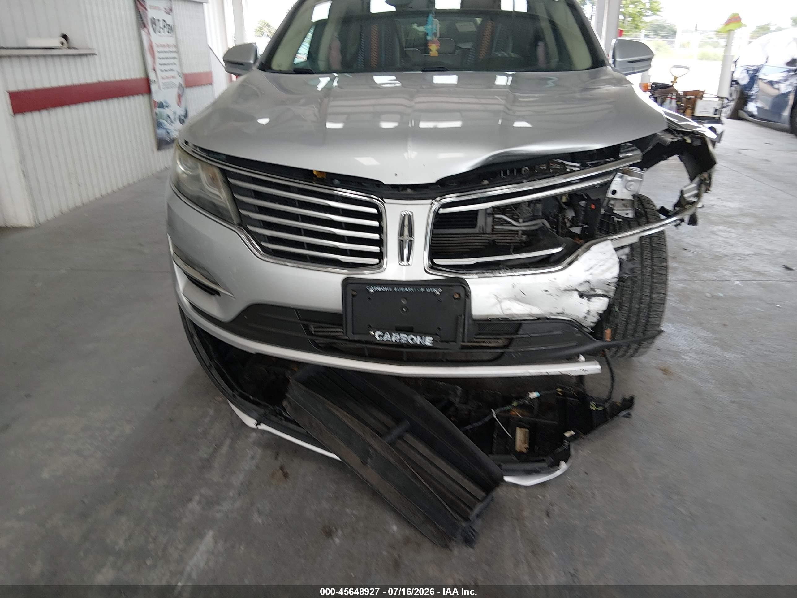 2015 Lincoln Mkc Серебряный vin: 5LMTJ2AHXFUJ09733