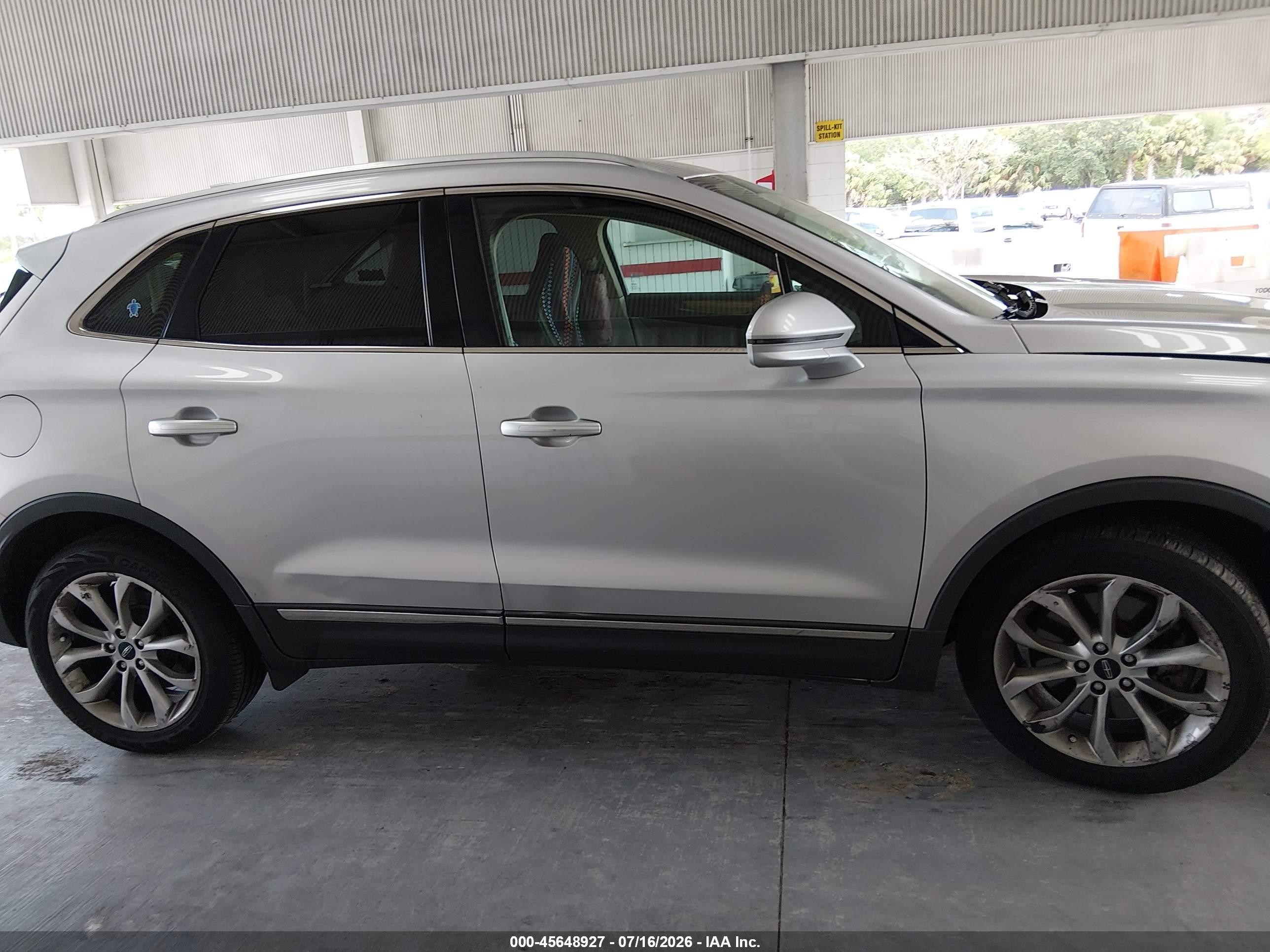 2015 Lincoln Mkc Серебряный vin: 5LMTJ2AHXFUJ09733