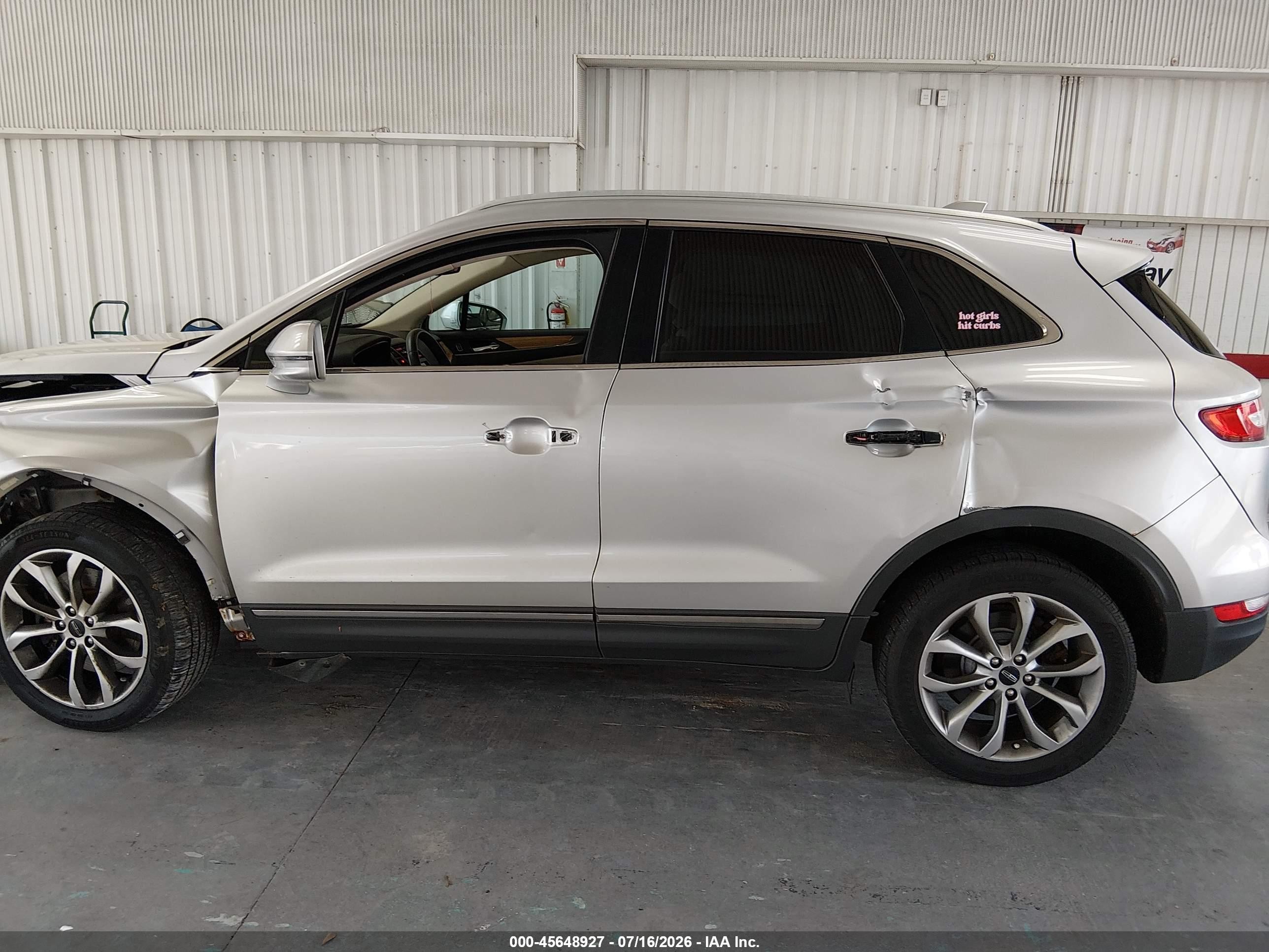 2015 Lincoln Mkc Серебряный vin: 5LMTJ2AHXFUJ09733
