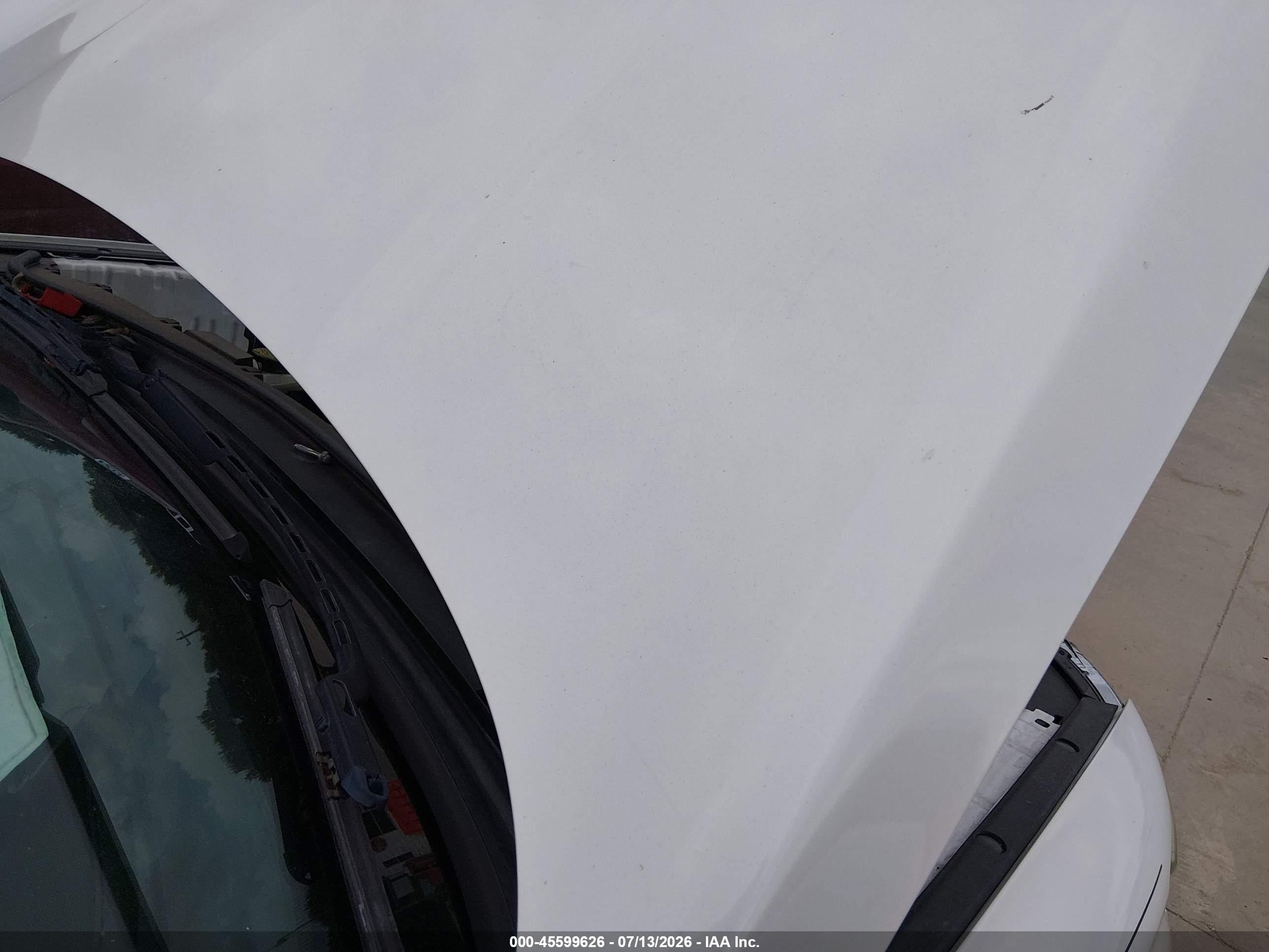 2015 Lincoln Mkc   Cream vin: 5LMTJ2AHXFUJ33496