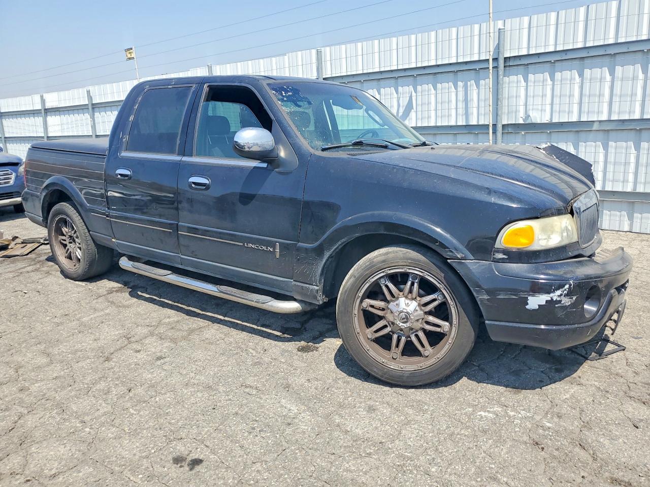 2002 Lincoln Blackwood Black vin: 5LTEW05AX2KJ03016