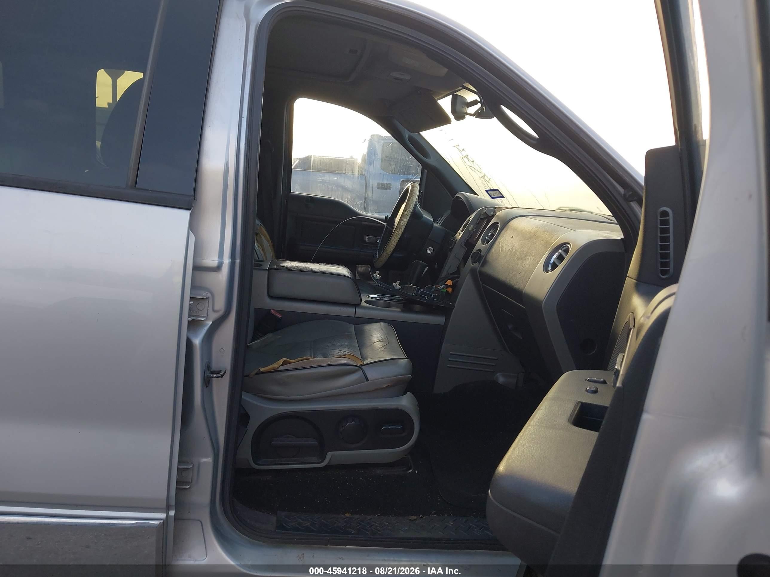 2006 Lincoln Mark Lt   Silver vin: 5LTPW16526FJ20603