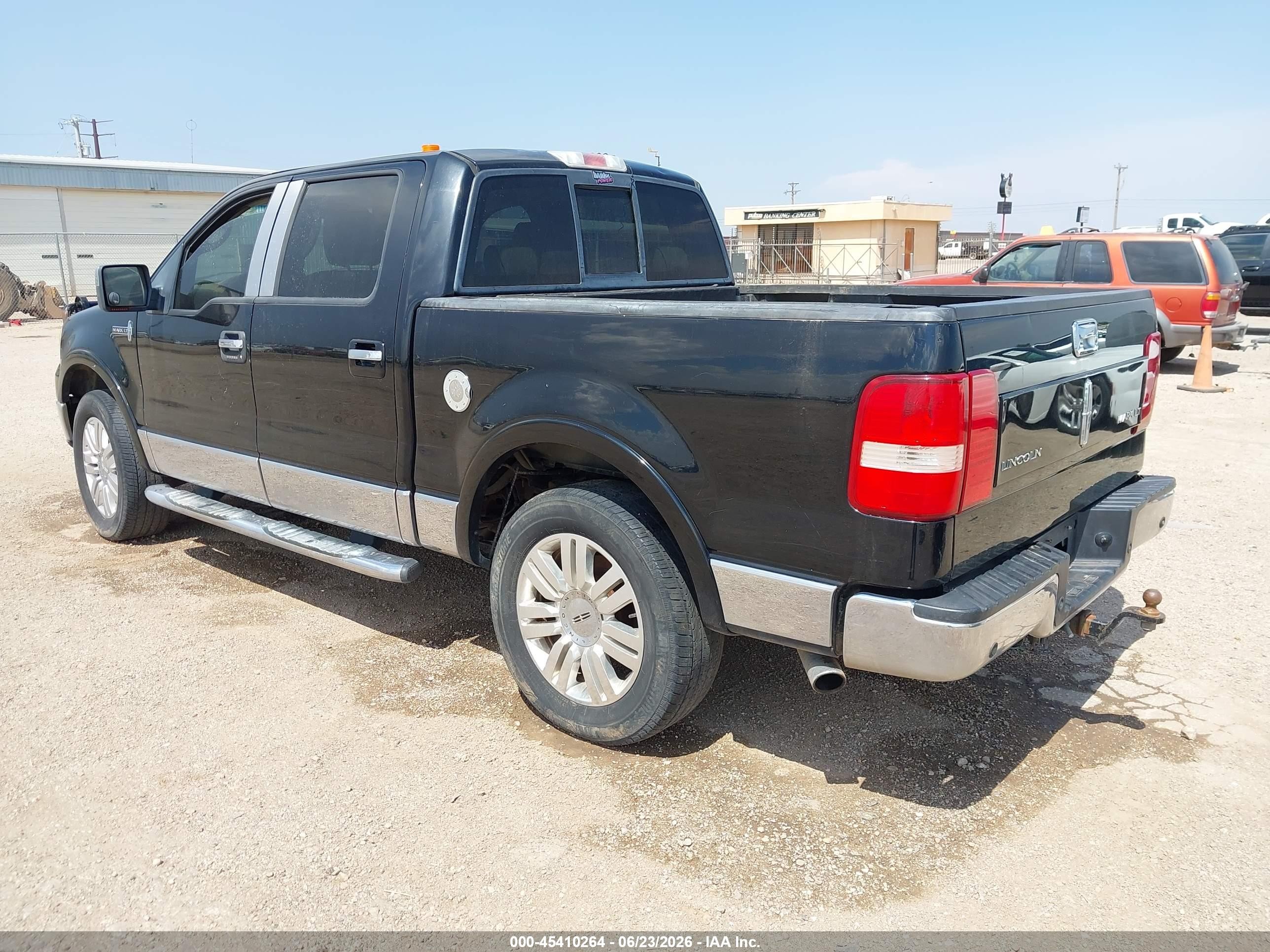2006 Lincoln Mark Lt   Black vin: 5LTPW16526FJ20617