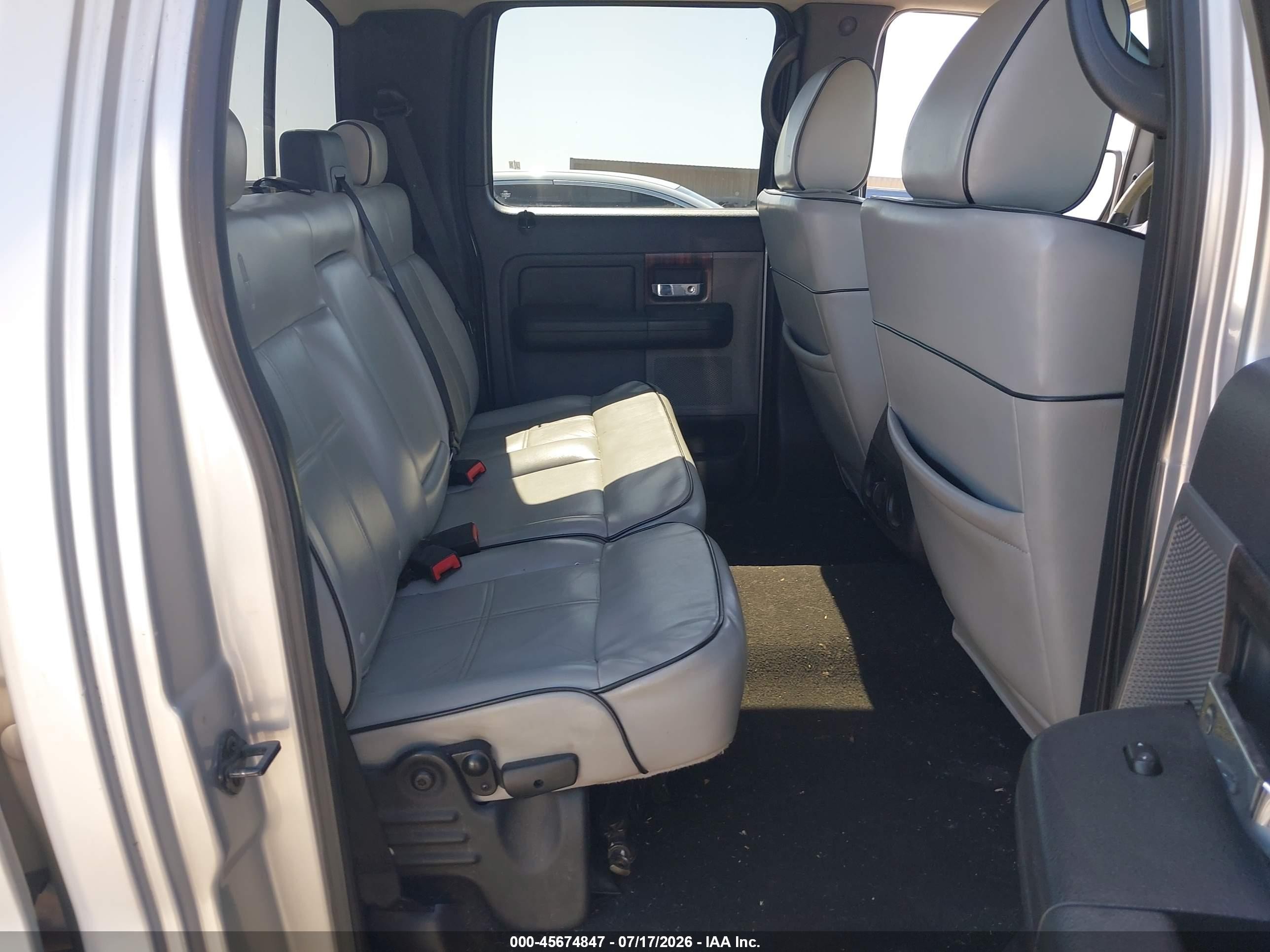 2006 Lincoln Mark Lt   Gray vin: 5LTPW16536FJ06743