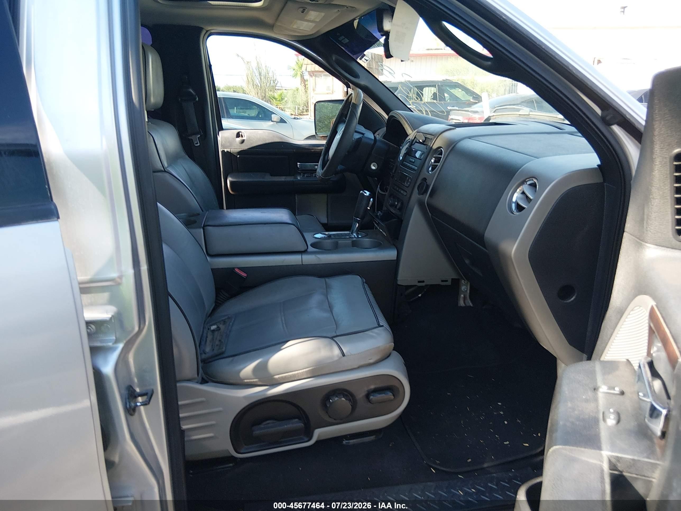 2006 Lincoln Mark Lt   Silver vin: 5LTPW16536FJ25440