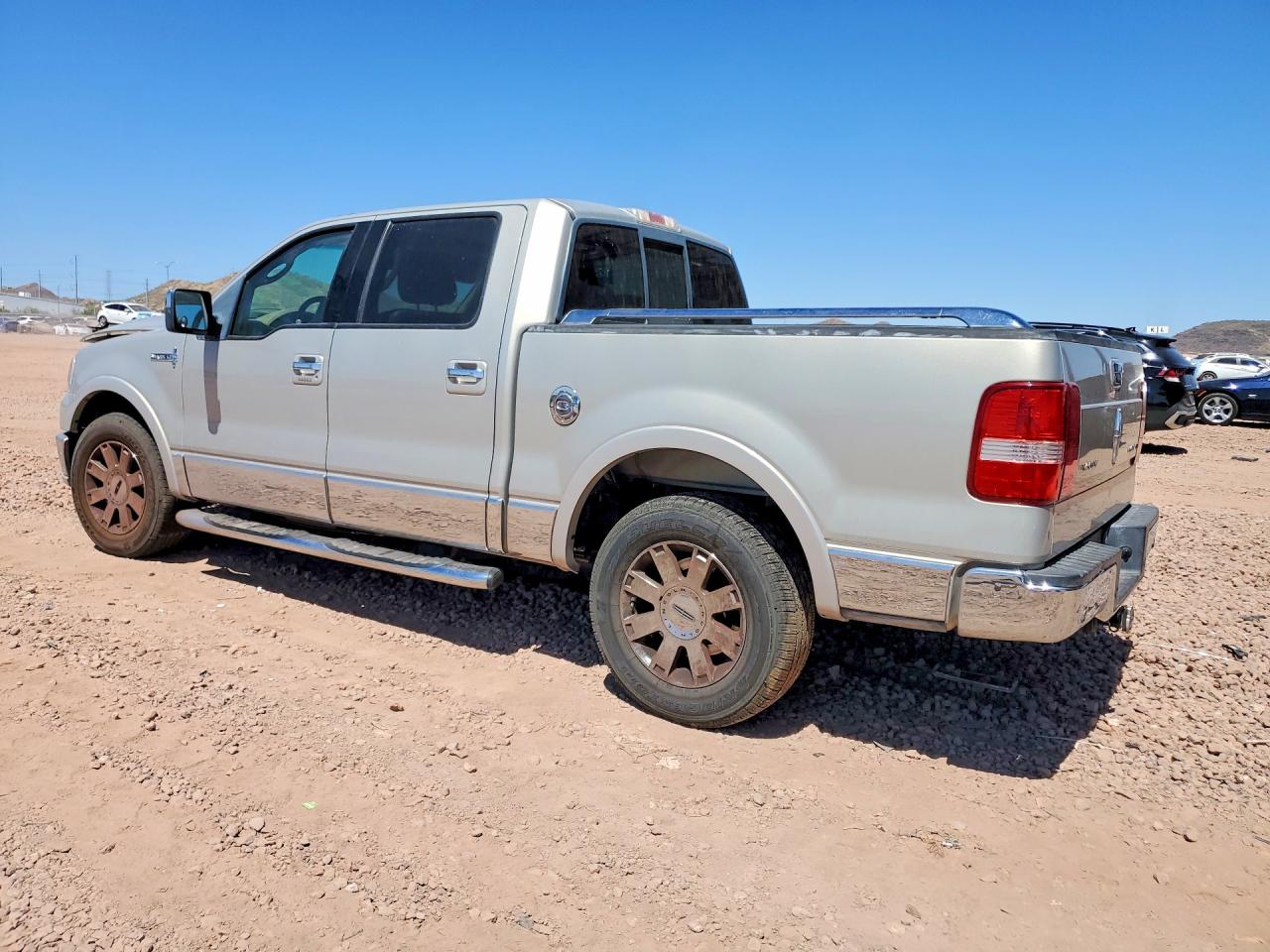 2006 Lincoln Mark Lt Silver vin: 5LTPW16546FJ13510