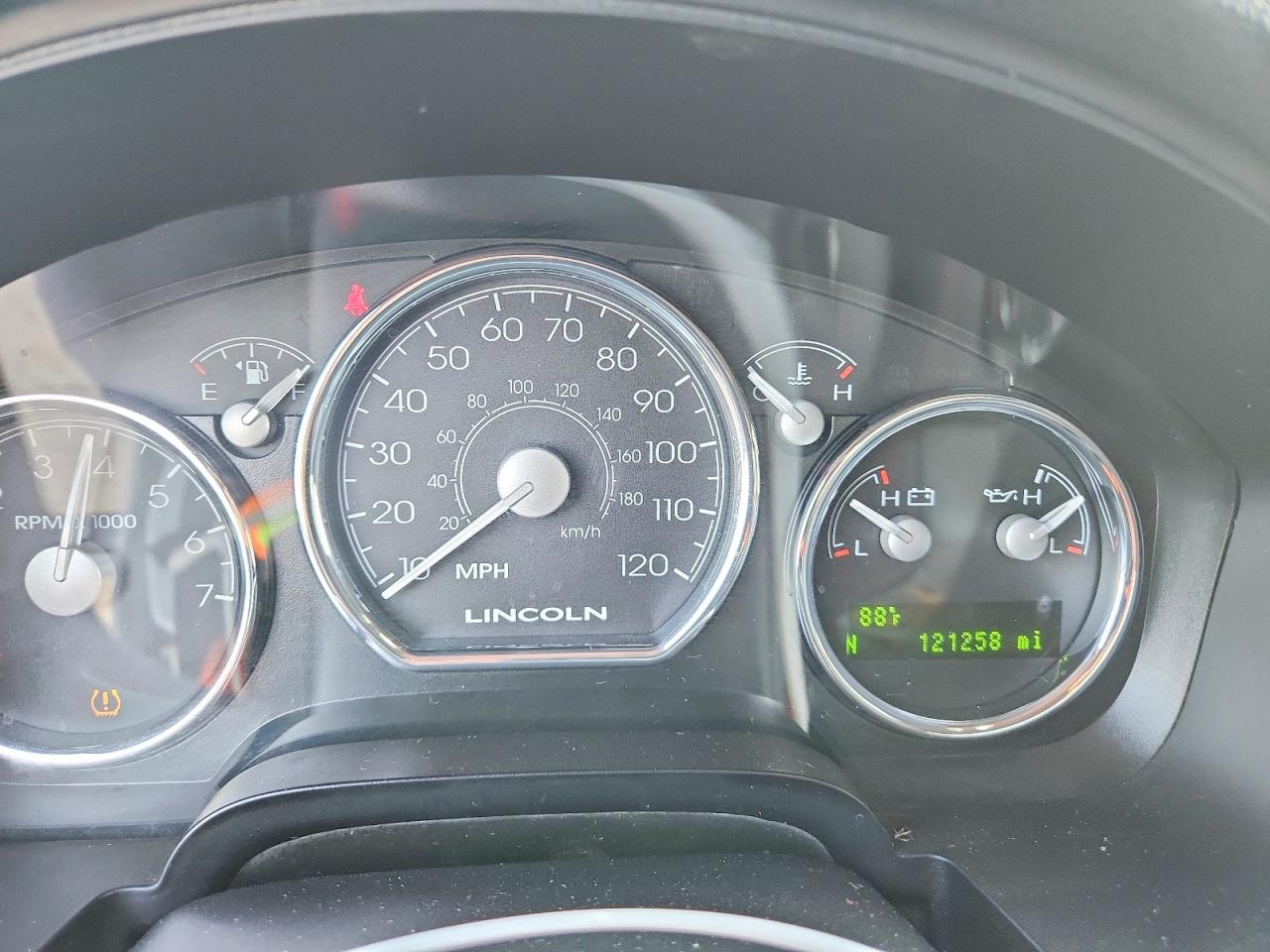 2007 Lincoln Mark Lt White vin: 5LTPW16547FJ04906