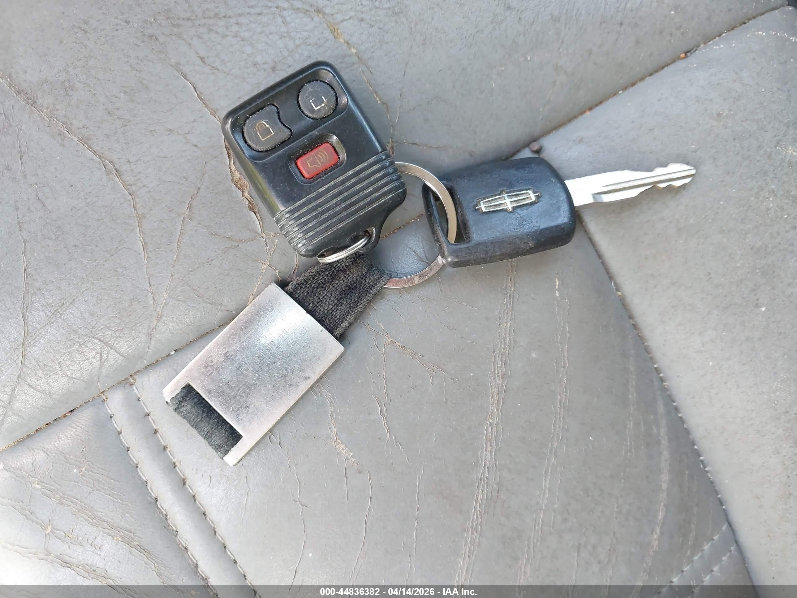 2006 Lincoln Mark Lt   Gray vin: 5LTPW16556FJ24919