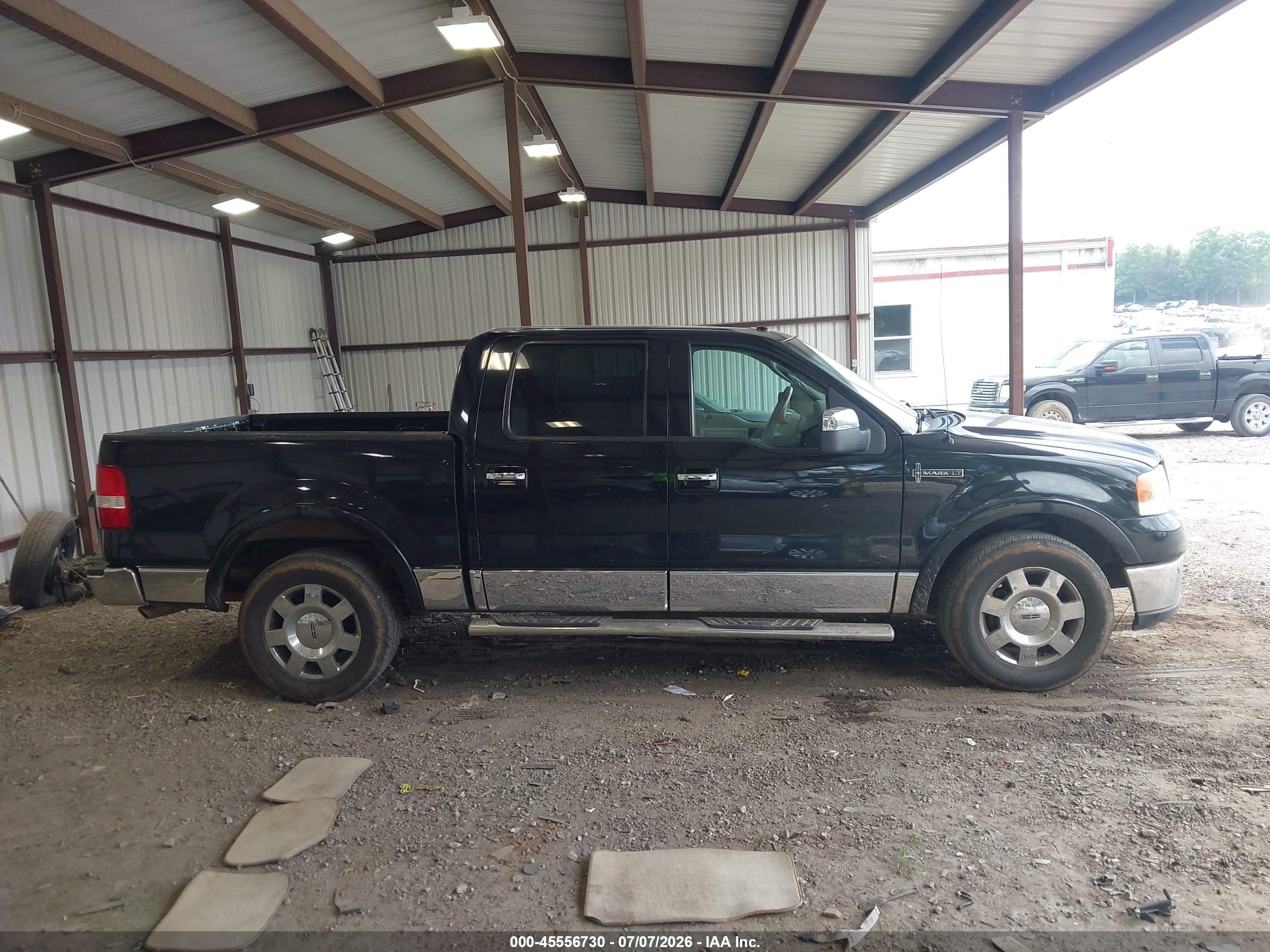 2006 Lincoln Mark Lt   Black vin: 5LTPW16576FJ25456