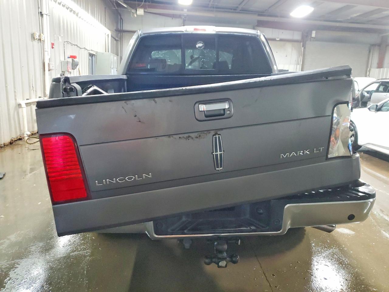 2006 Lincoln Mark Lt Gray vin: 5LTPW16586FJ14076