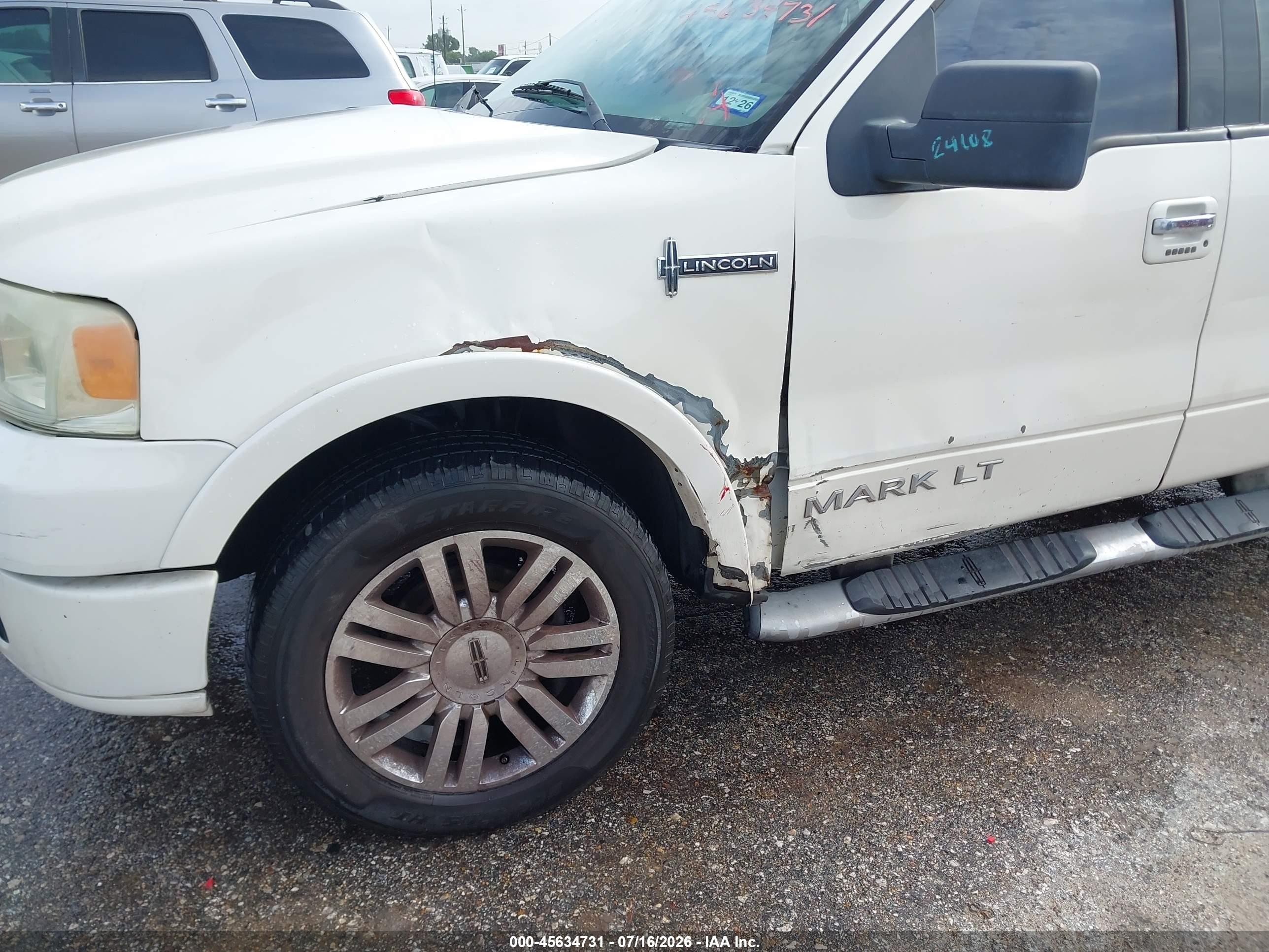 2007 Lincoln Mark Lt   Cream vin: 5LTPW16587FJ03130