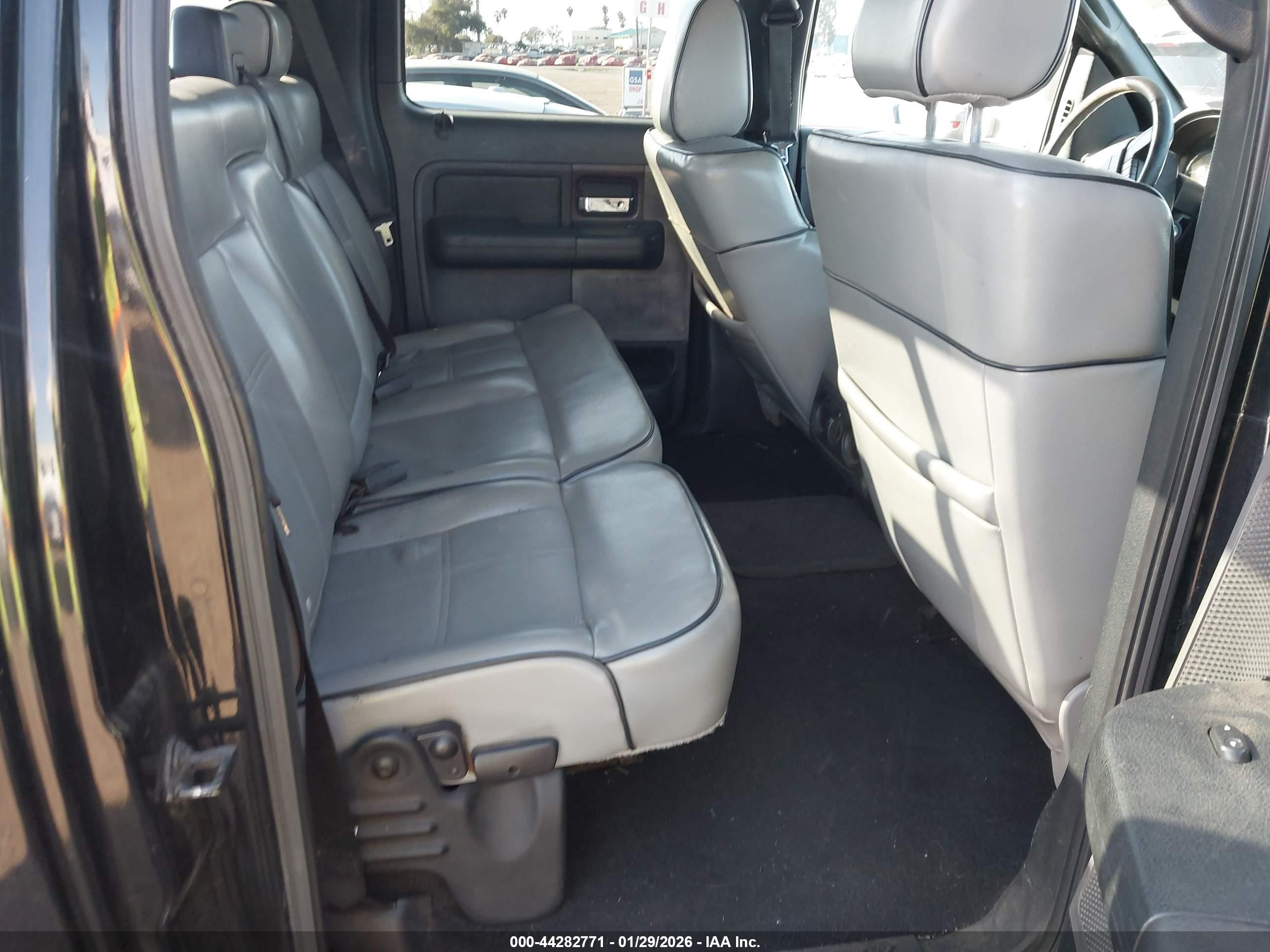 2006 Lincoln Mark Lt   Black vin: 5LTPW16596FJ18735