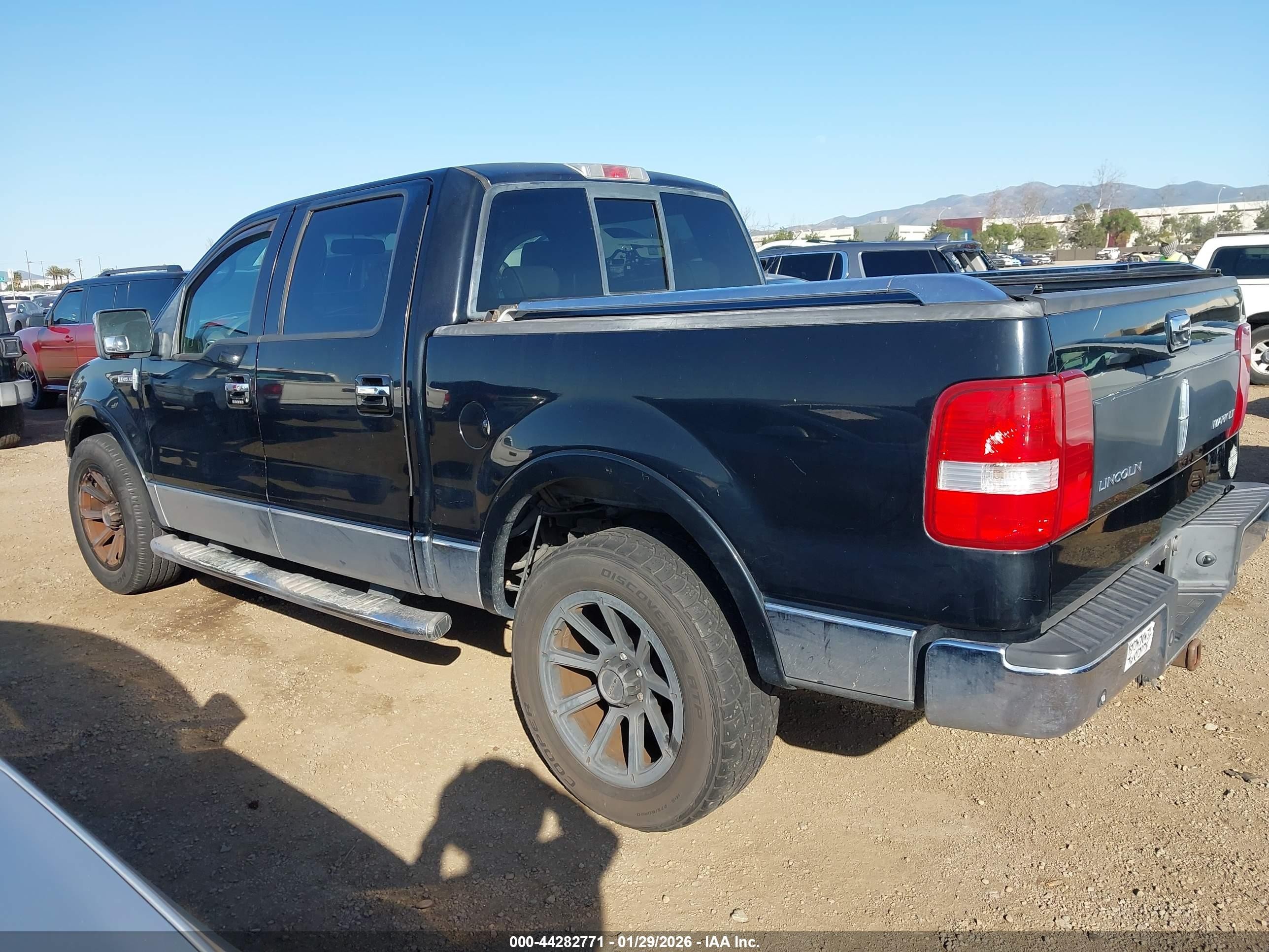 2006 Lincoln Mark Lt   Black vin: 5LTPW16596FJ18735