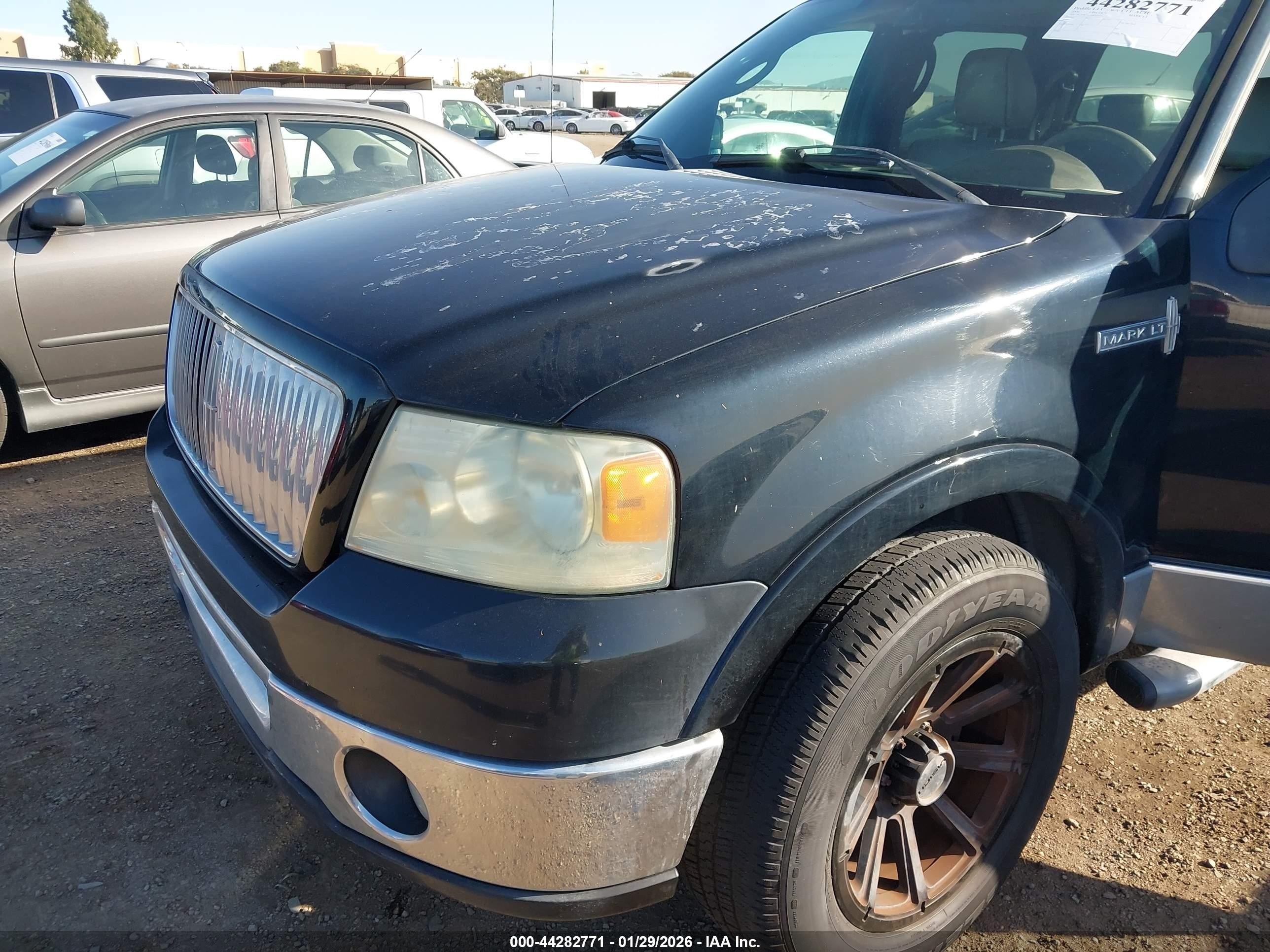 2006 Lincoln Mark Lt   Black vin: 5LTPW16596FJ18735