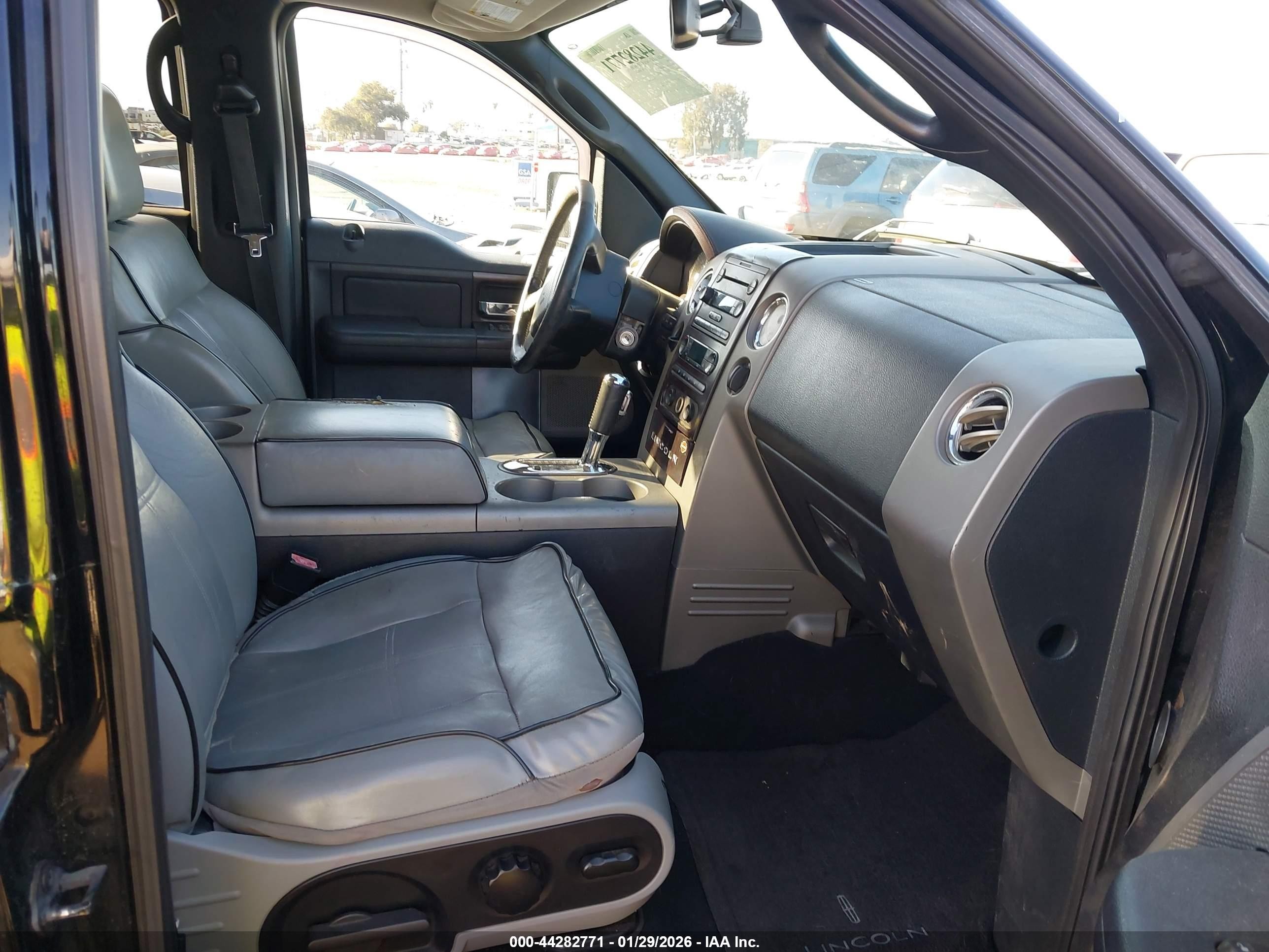 2006 Lincoln Mark Lt   Black vin: 5LTPW16596FJ18735