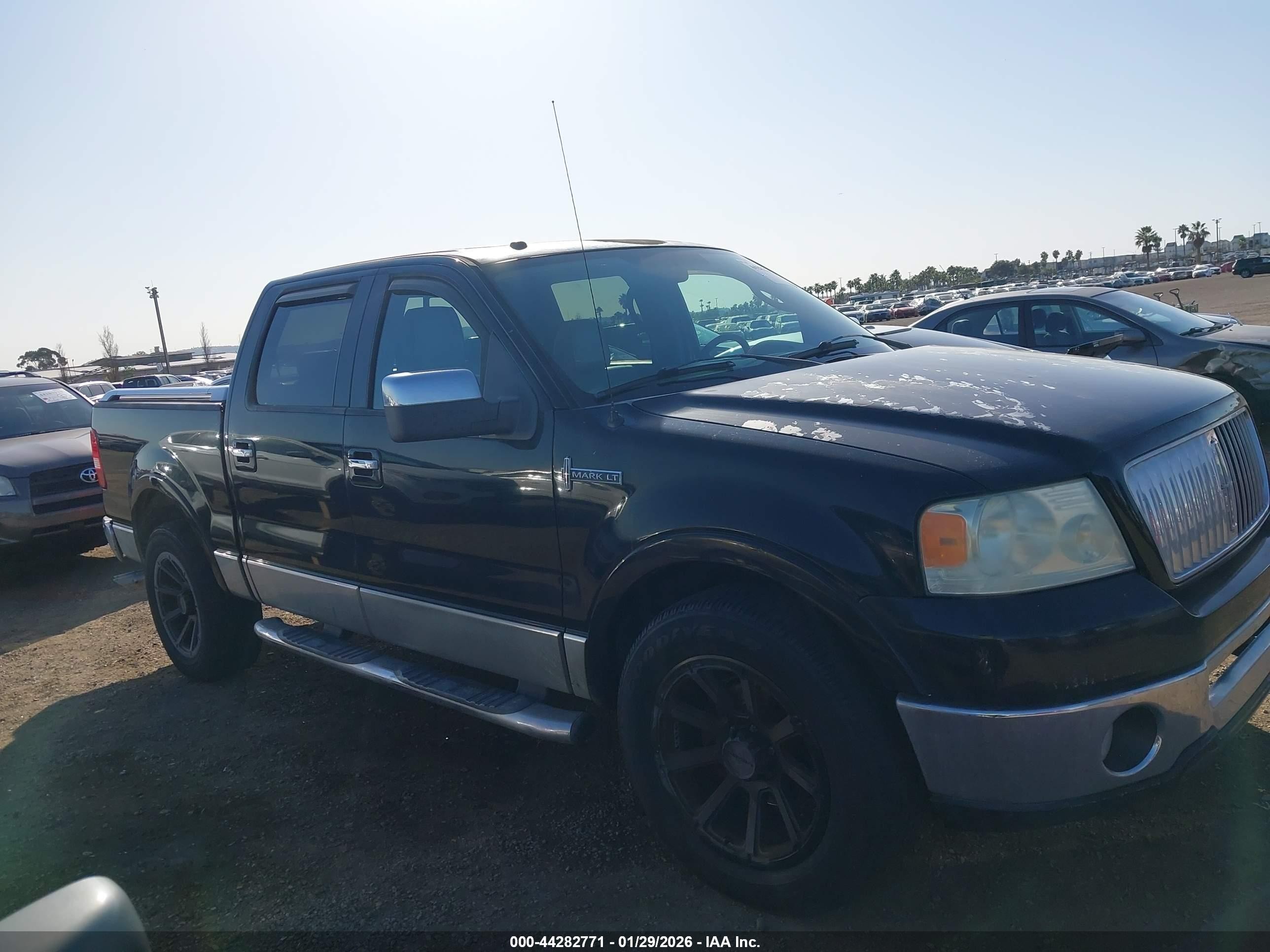 2006 Lincoln Mark Lt   Black vin: 5LTPW16596FJ18735