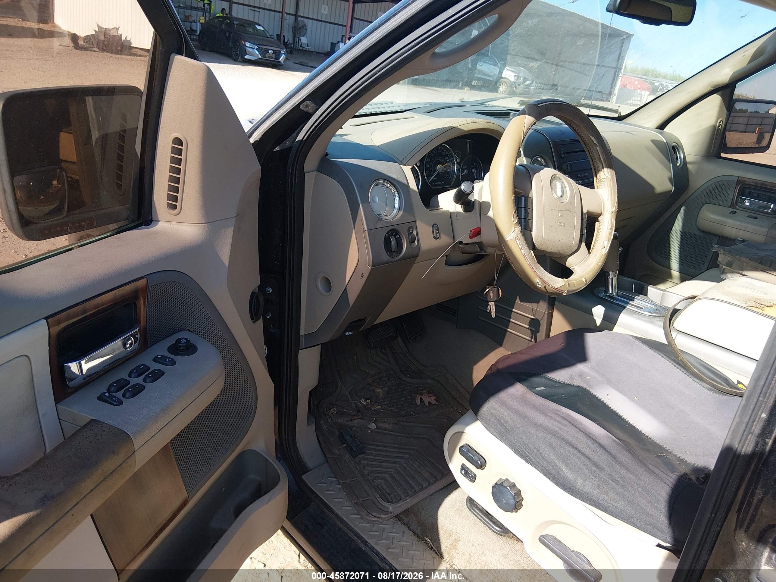 2006 Lincoln Mark Lt   Black vin: 5LTPW165X6FJ08358