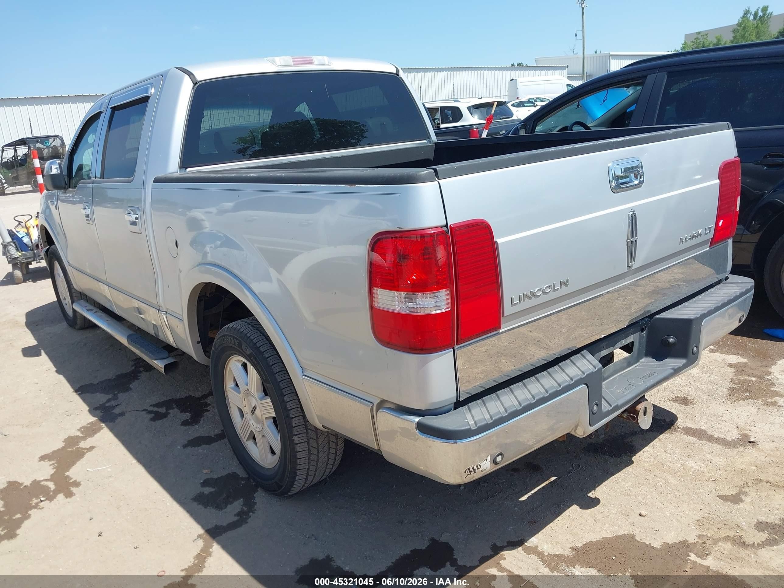 2006 Lincoln Mark Lt   Silver vin: 5LTPW165X6FJ18453