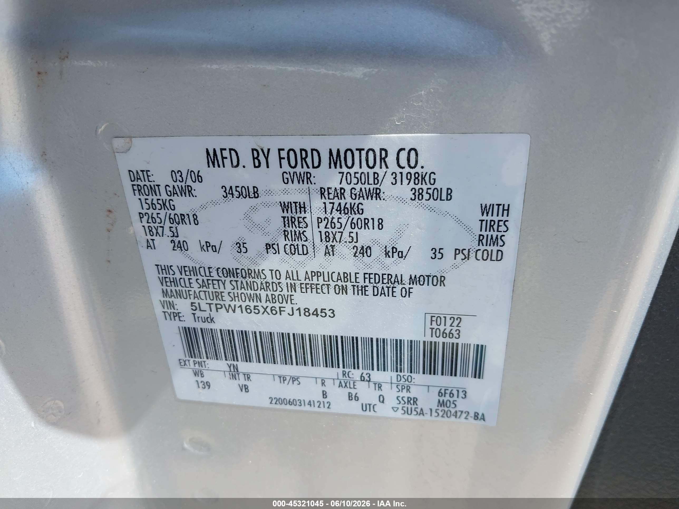 2006 Lincoln Mark Lt   Silver vin: 5LTPW165X6FJ18453