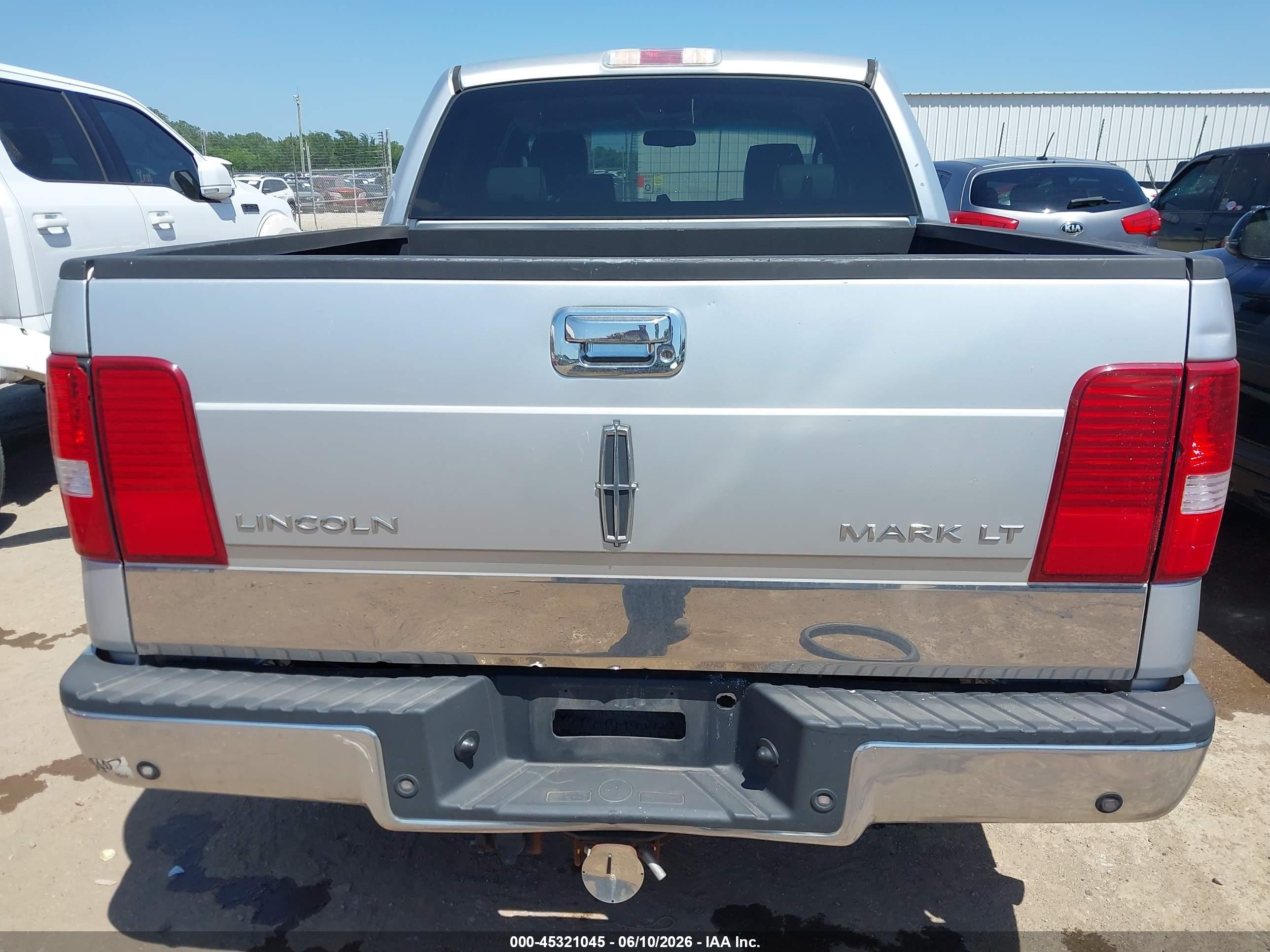 2006 Lincoln Mark Lt   Silver vin: 5LTPW165X6FJ18453