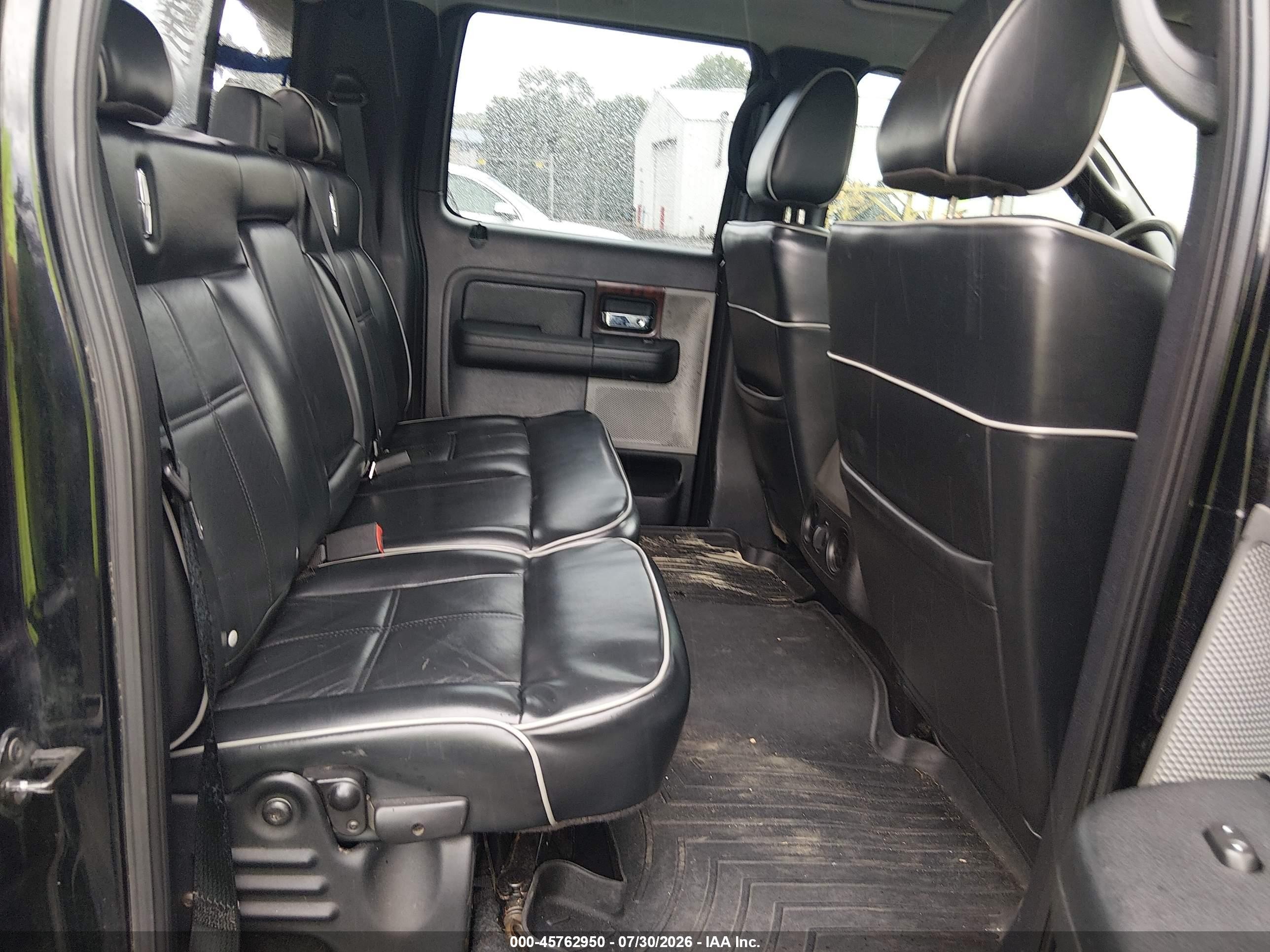 2006 Lincoln Mark Lt   Black vin: 5LTPW18506FJ21942