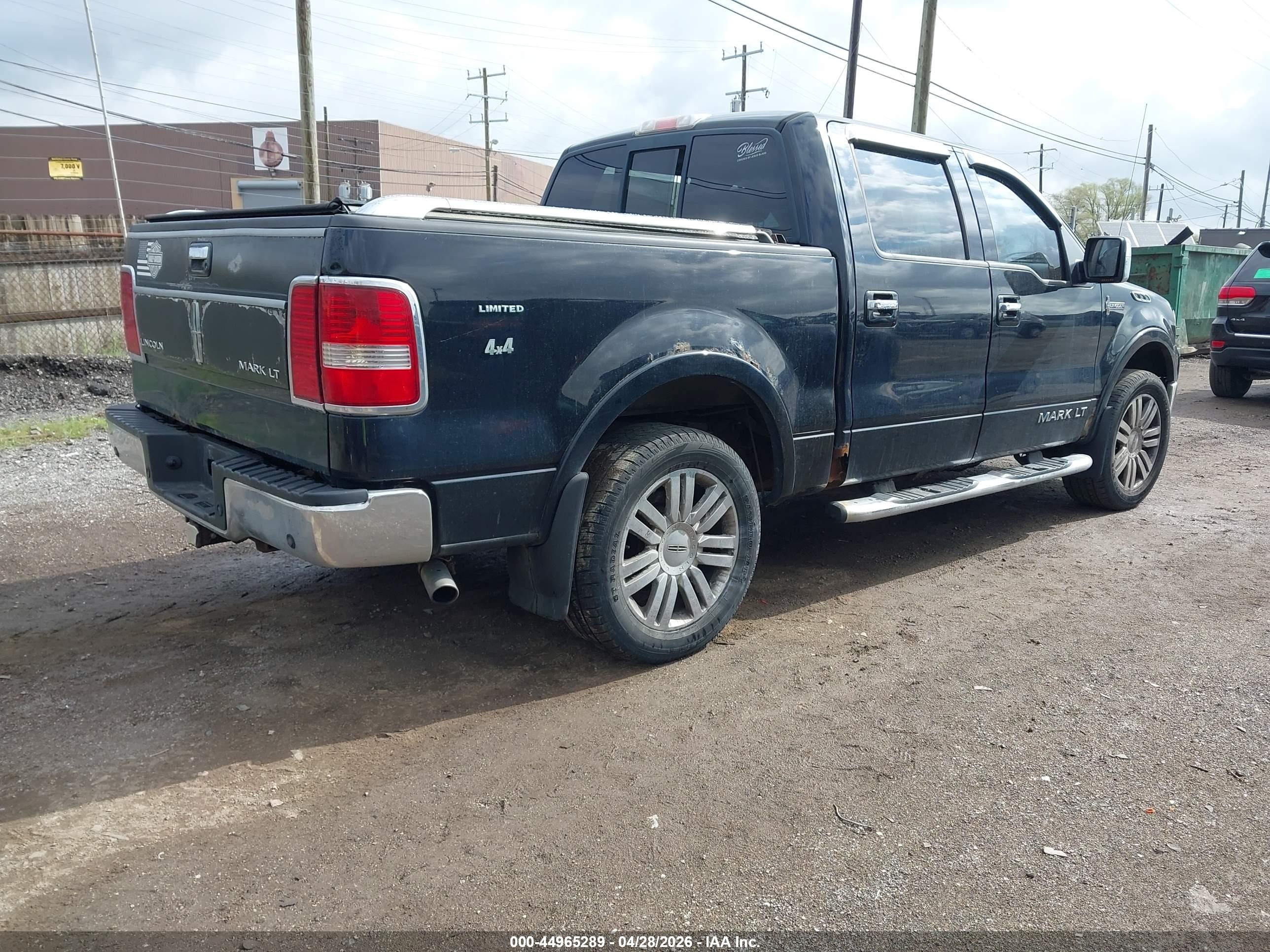2007 Lincoln Mark Lt   Black vin: 5LTPW18507FJ10053