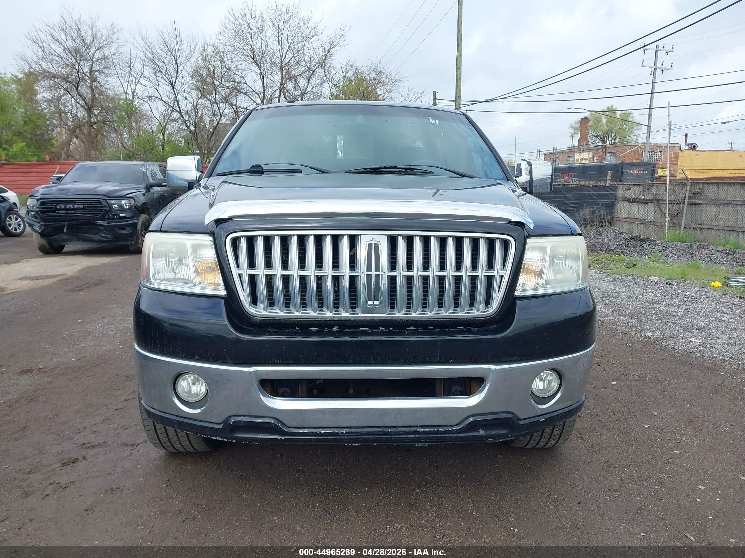 2007 Lincoln Mark Lt   Black vin: 5LTPW18507FJ10053