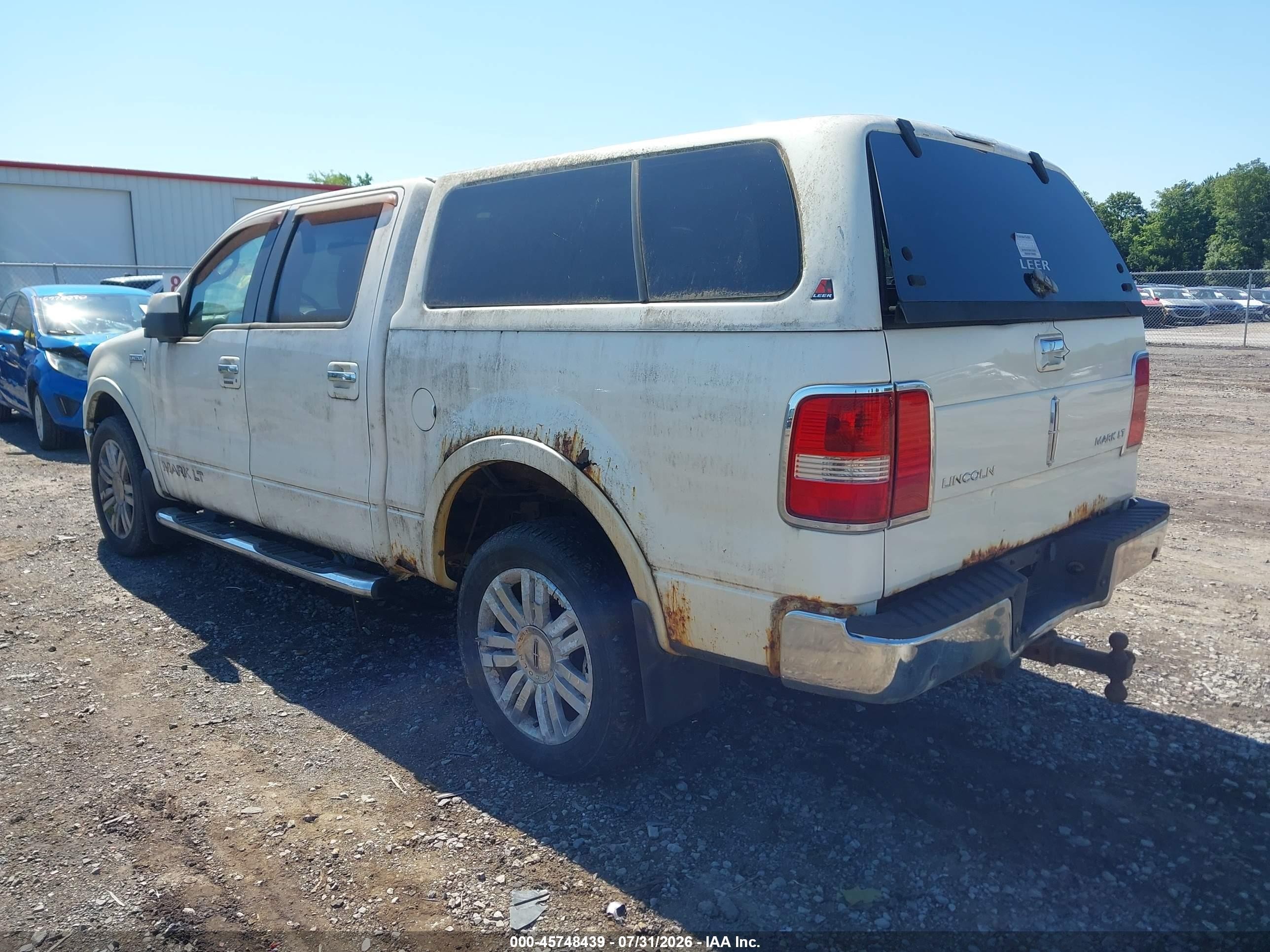 2008 Lincoln Mark Lt   White vin: 5LTPW18508FJ01130