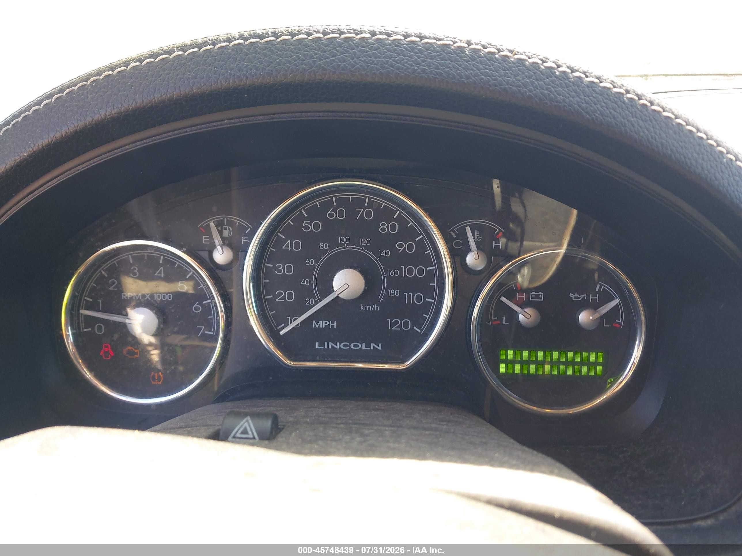 2008 Lincoln Mark Lt   White vin: 5LTPW18508FJ01130