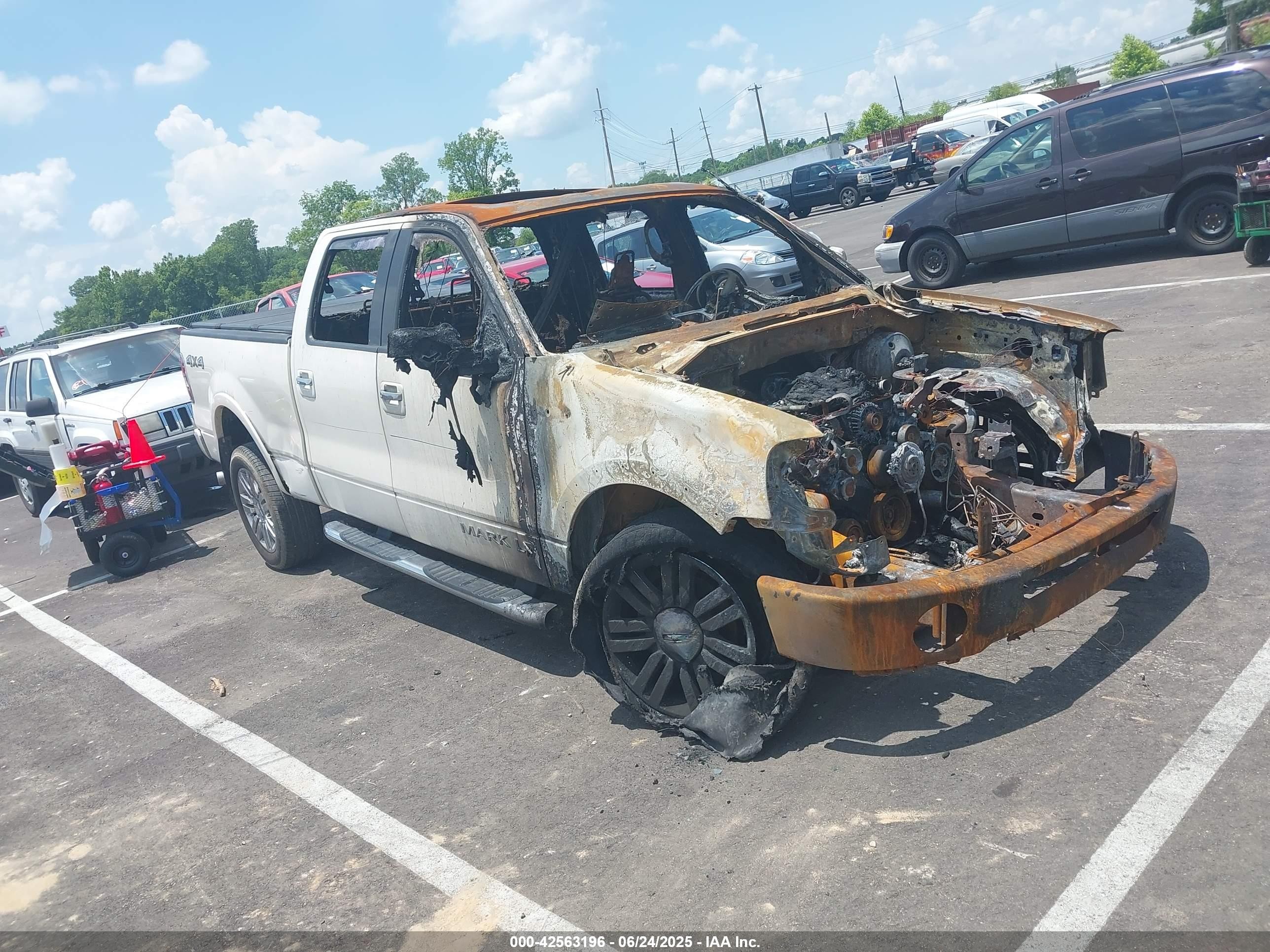 5LTPW18517FJ07789