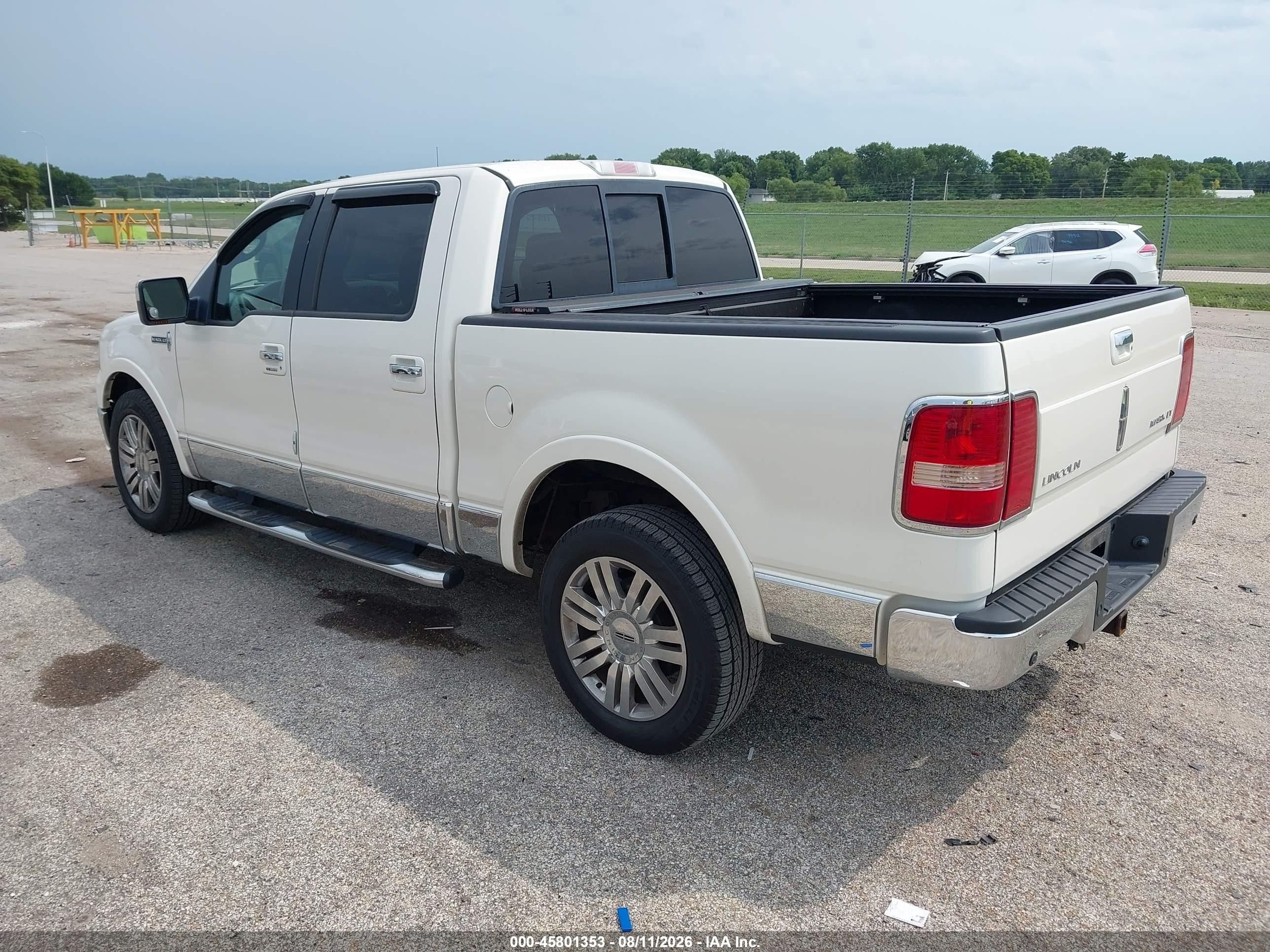 2007 Lincoln Mark Lt   Cream vin: 5LTPW18517FJ08053
