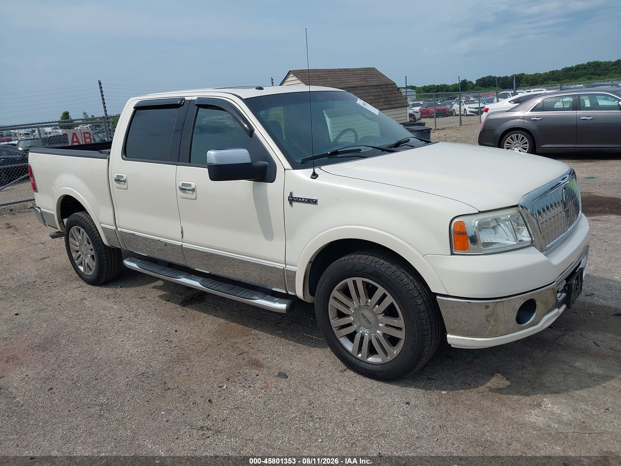 2007 Lincoln Mark Lt   Cream vin: 5LTPW18517FJ08053