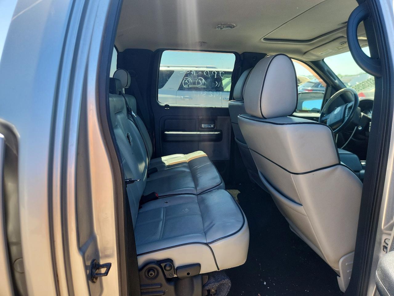 2006 Lincoln Mark Lt Silver vin: 5LTPW18526FJ03992