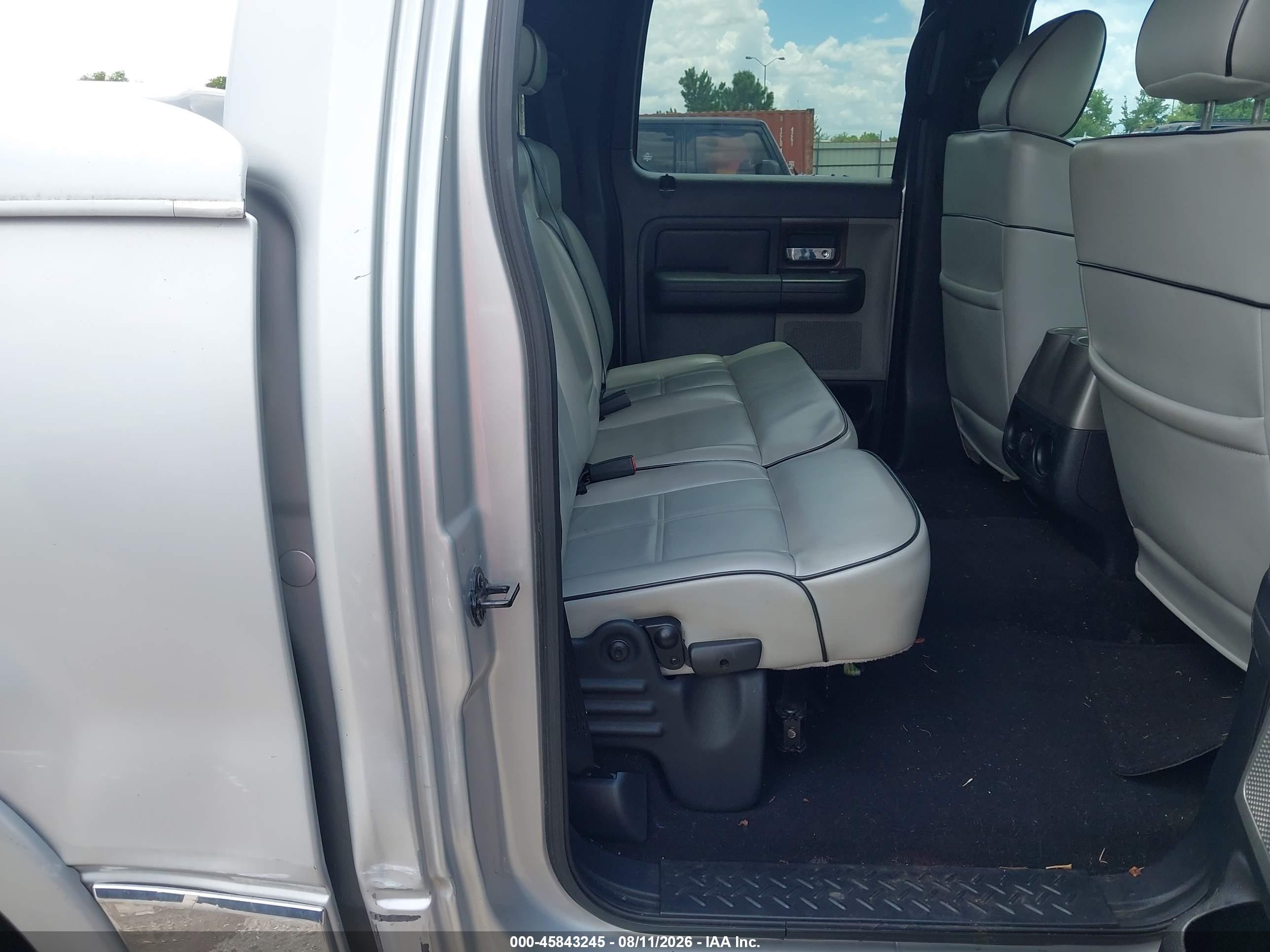 2006 Lincoln Mark Lt   Silver vin: 5LTPW18536FJ02592