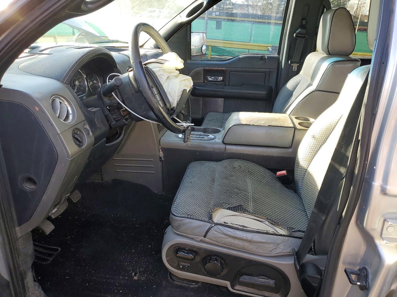 2006 Lincoln Mark Lt Silver vin: 5LTPW18536FJ13754