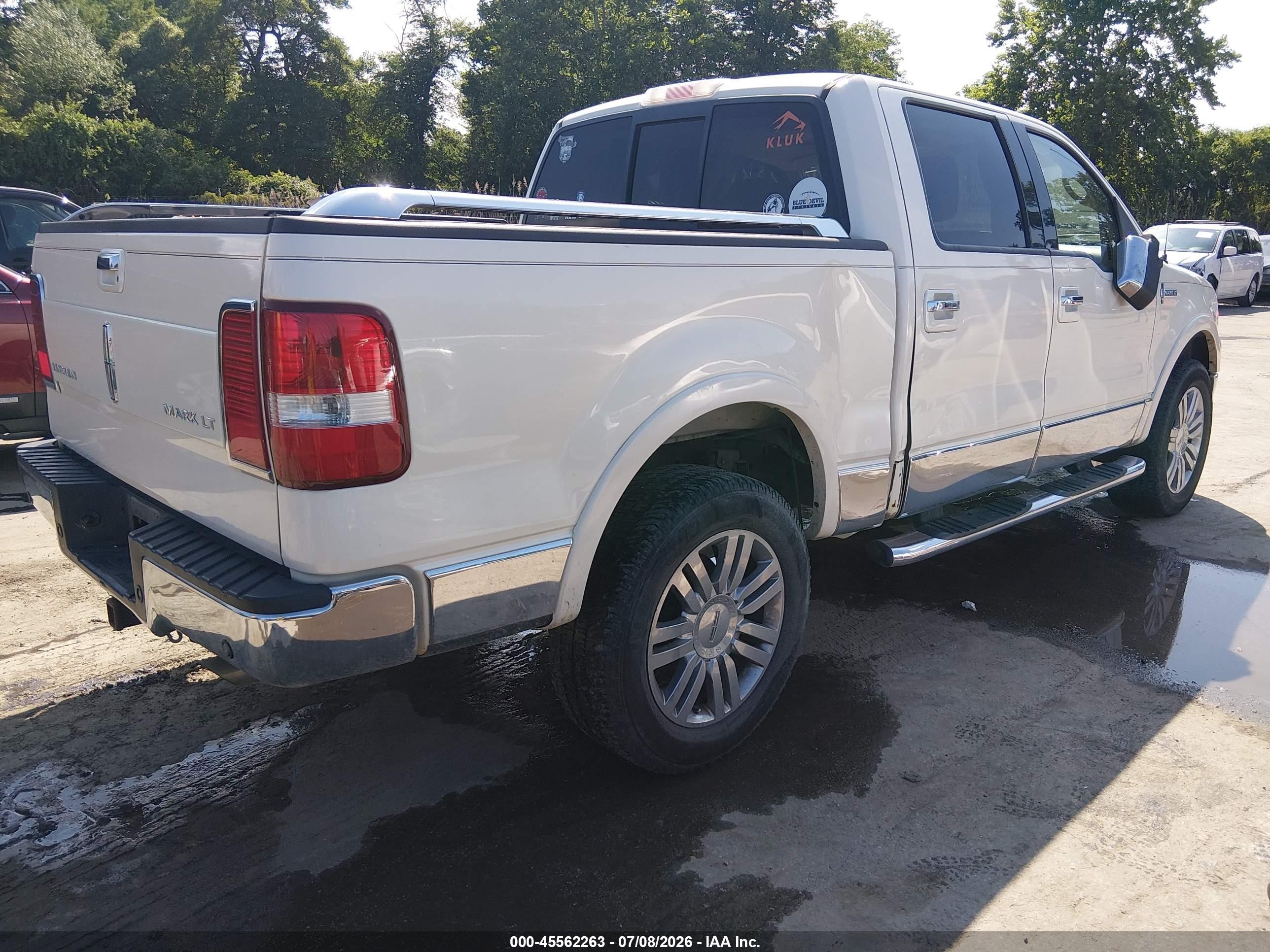 2007 Lincoln Mark Lt   White vin: 5LTPW18547FJ11674