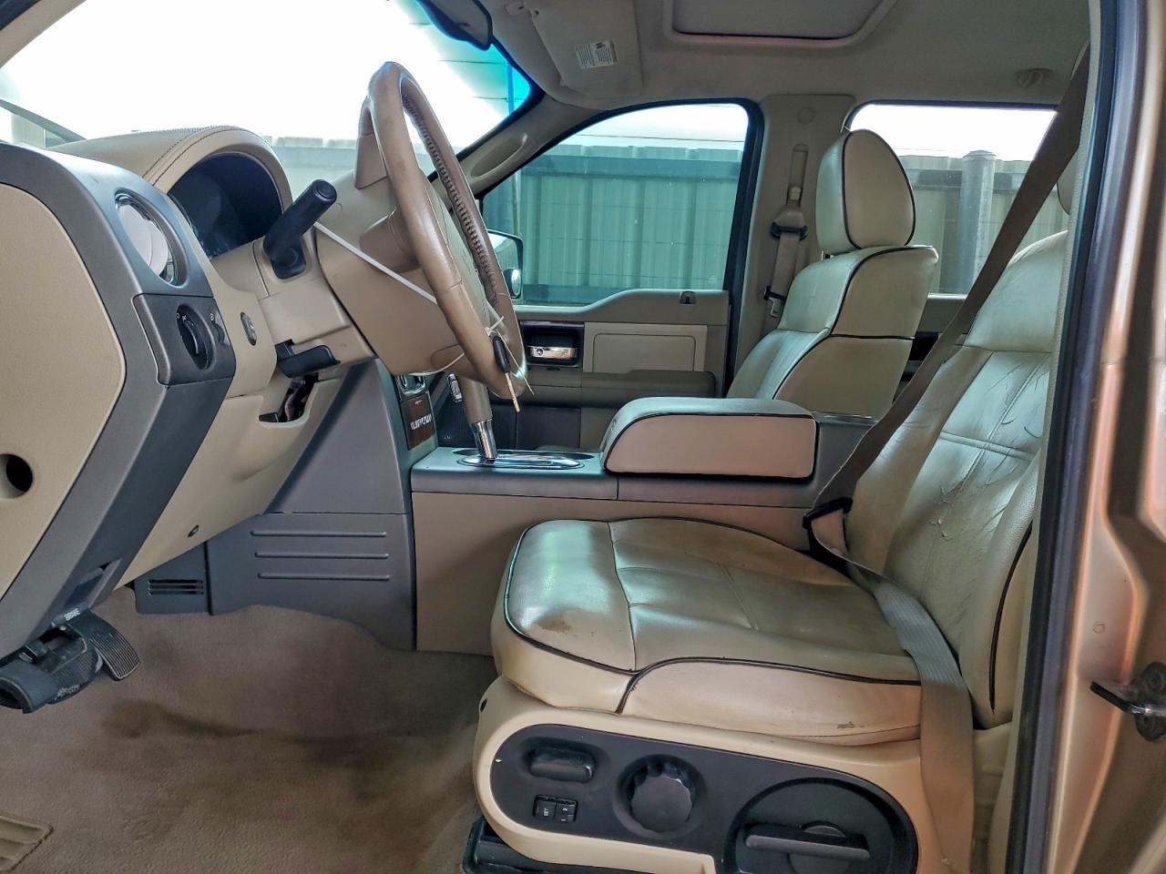 2006 Lincoln Mark Lt Beige vin: 5LTPW18566FJ07513