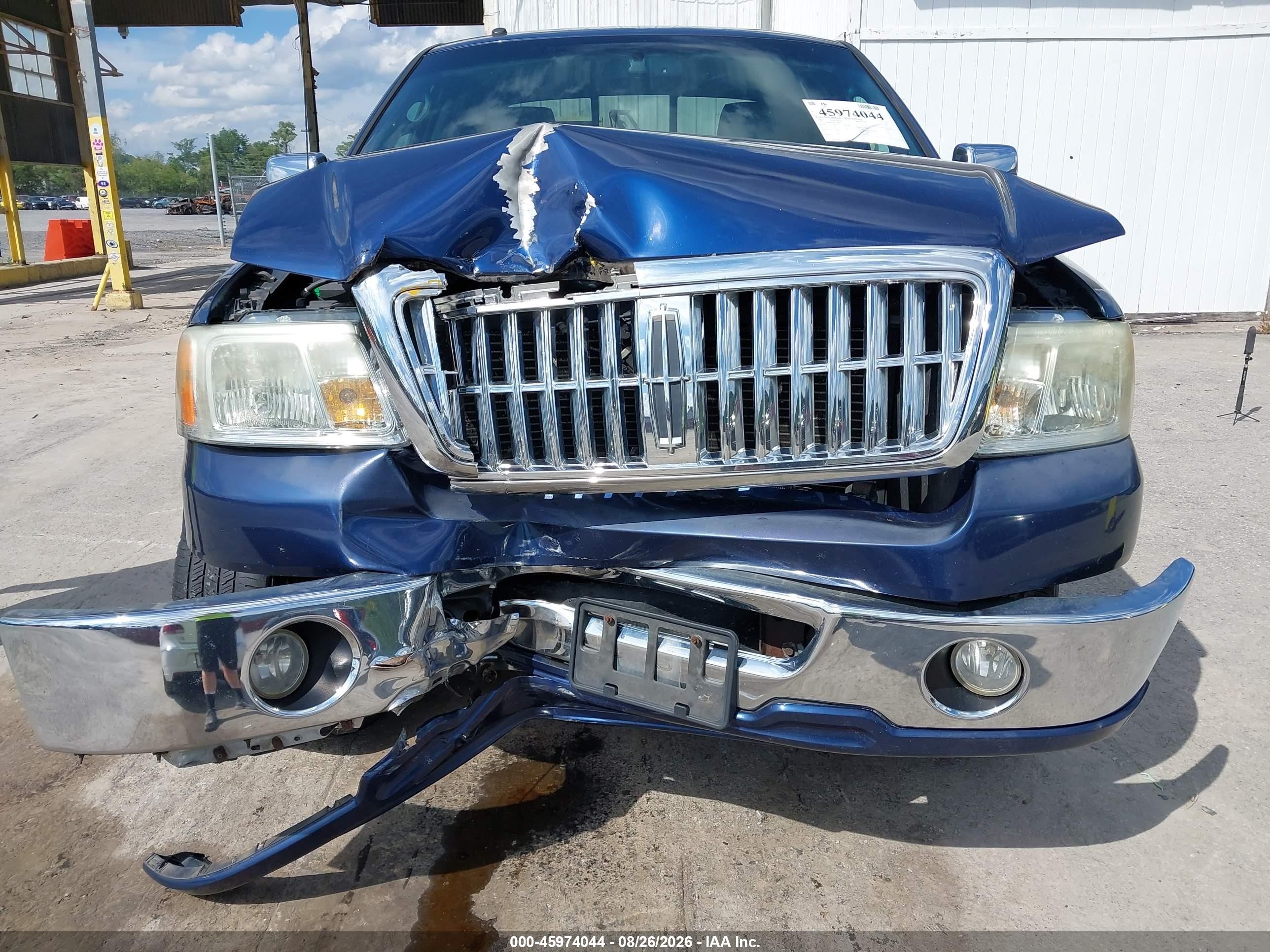 2007 Lincoln Mark Lt   Blue vin: 5LTPW18587FJ10611