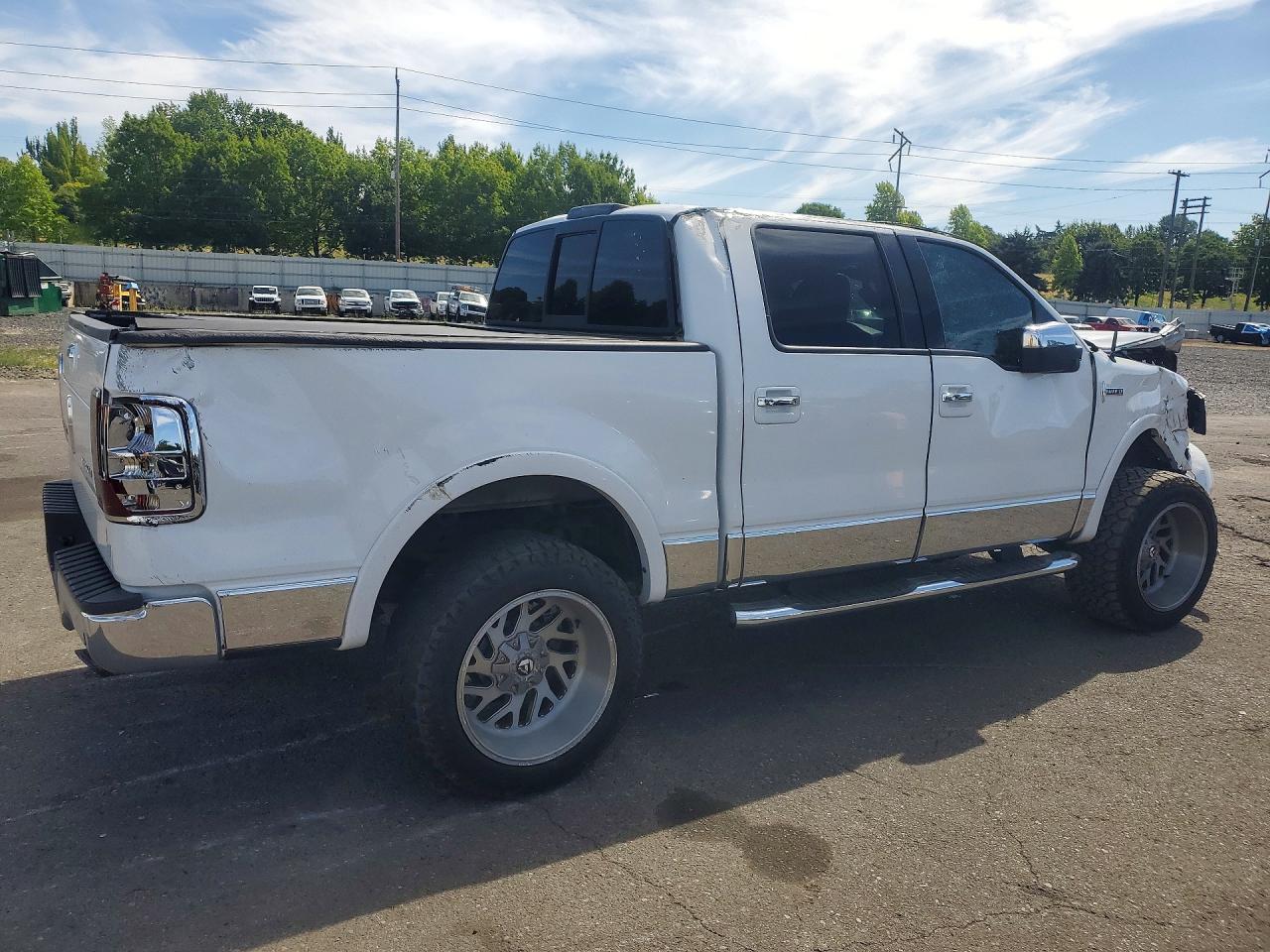 2007 Lincoln Mark Lt White vin: 5LTPW185X7FJ01618