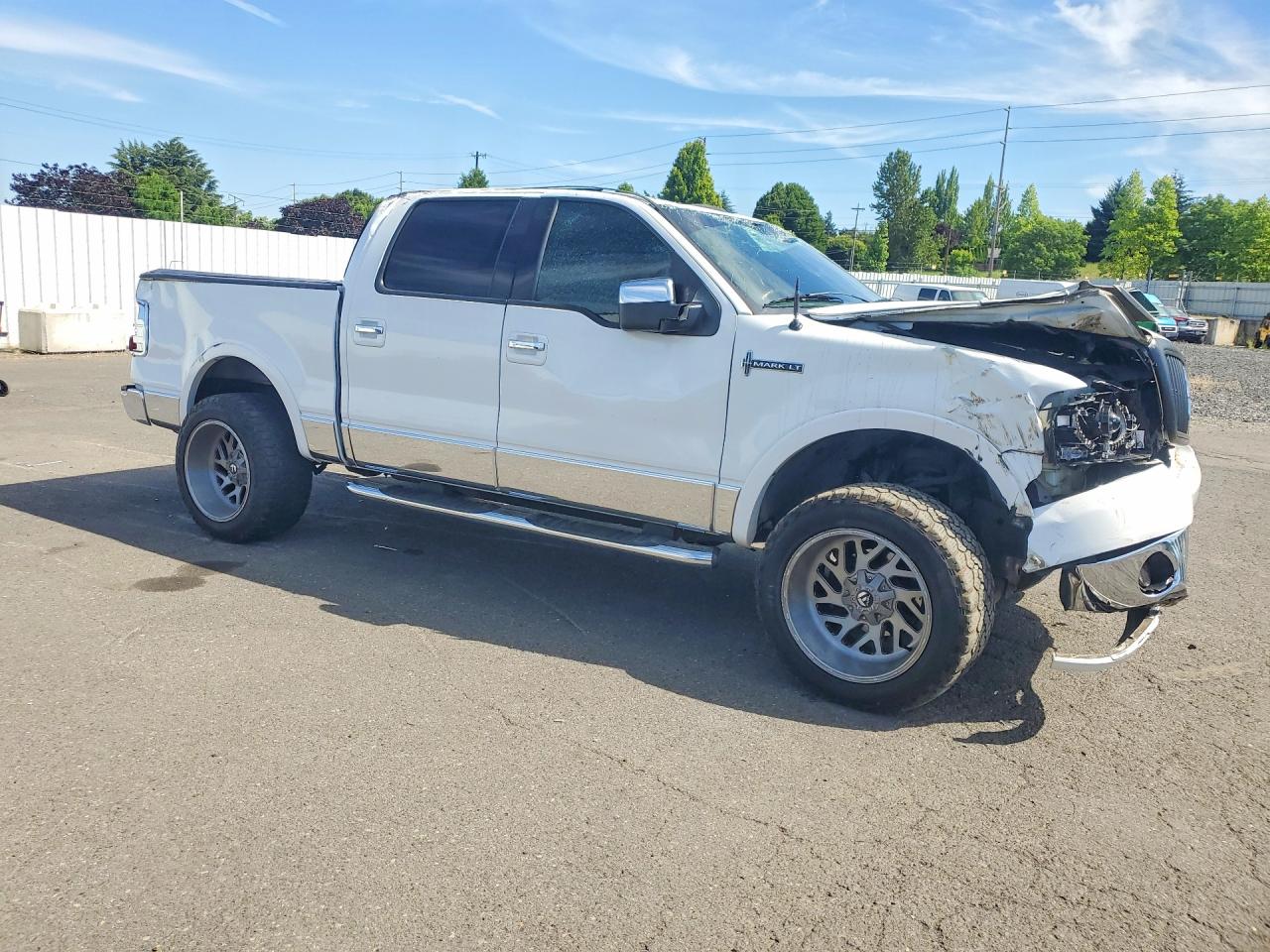 2007 Lincoln Mark Lt White vin: 5LTPW185X7FJ01618