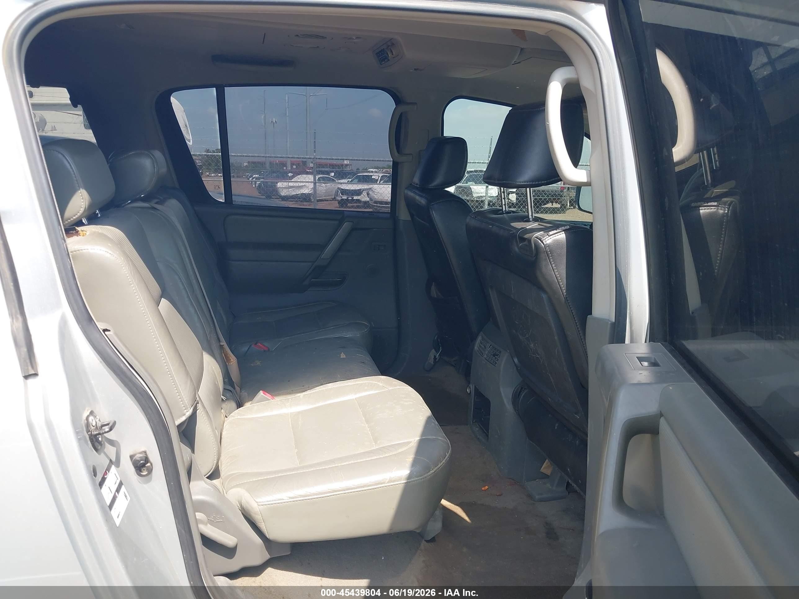 2005 Nissan Armada Se Silver vin: 5N1AA08A35N712233