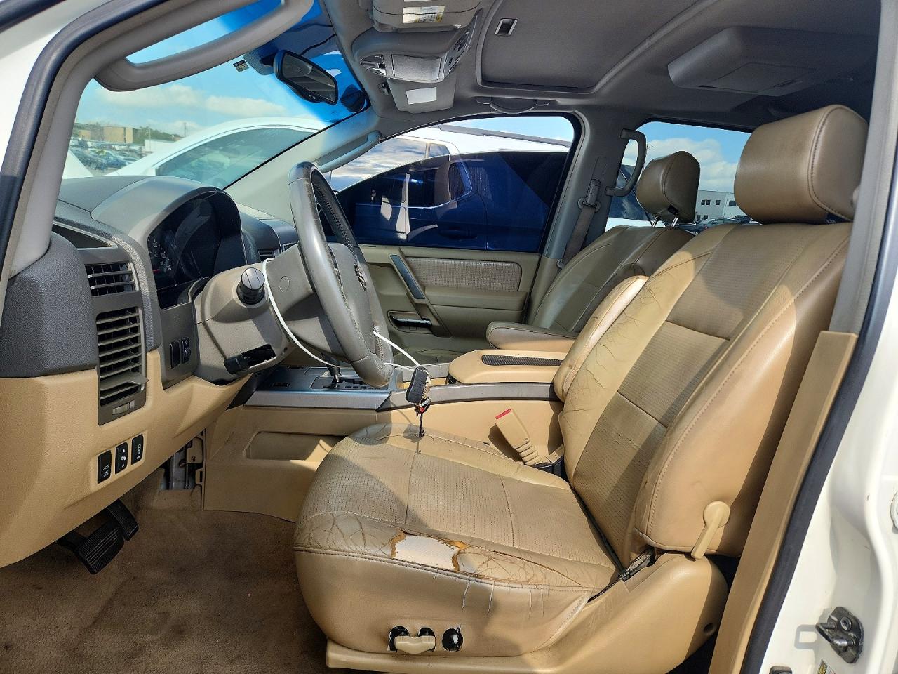 2005 Nissan Armada Se White vin: 5N1AA08A45N717800