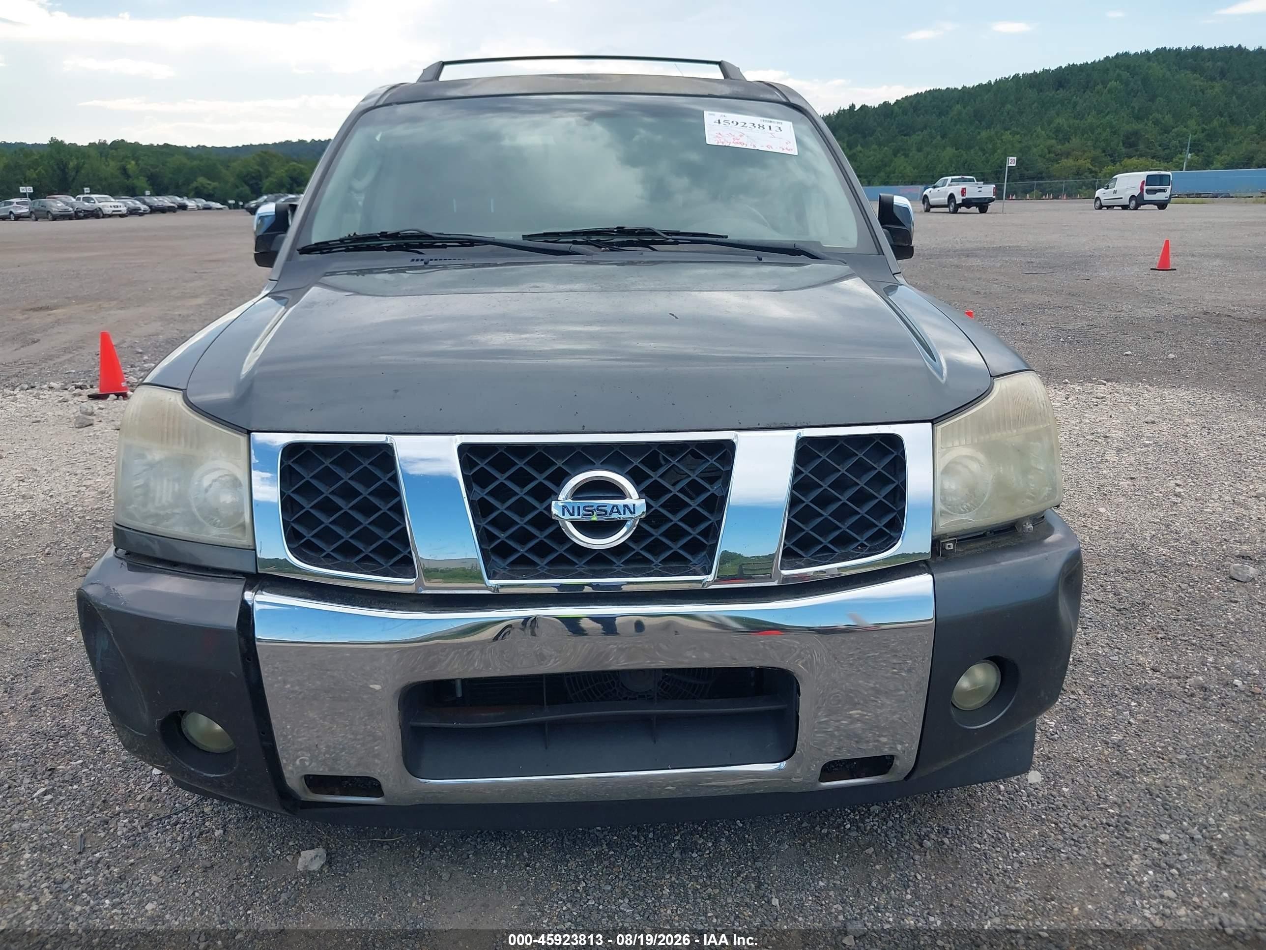 2004 Nissan Pathfinder Armada Le Gray vin: 5N1AA08A84N717300