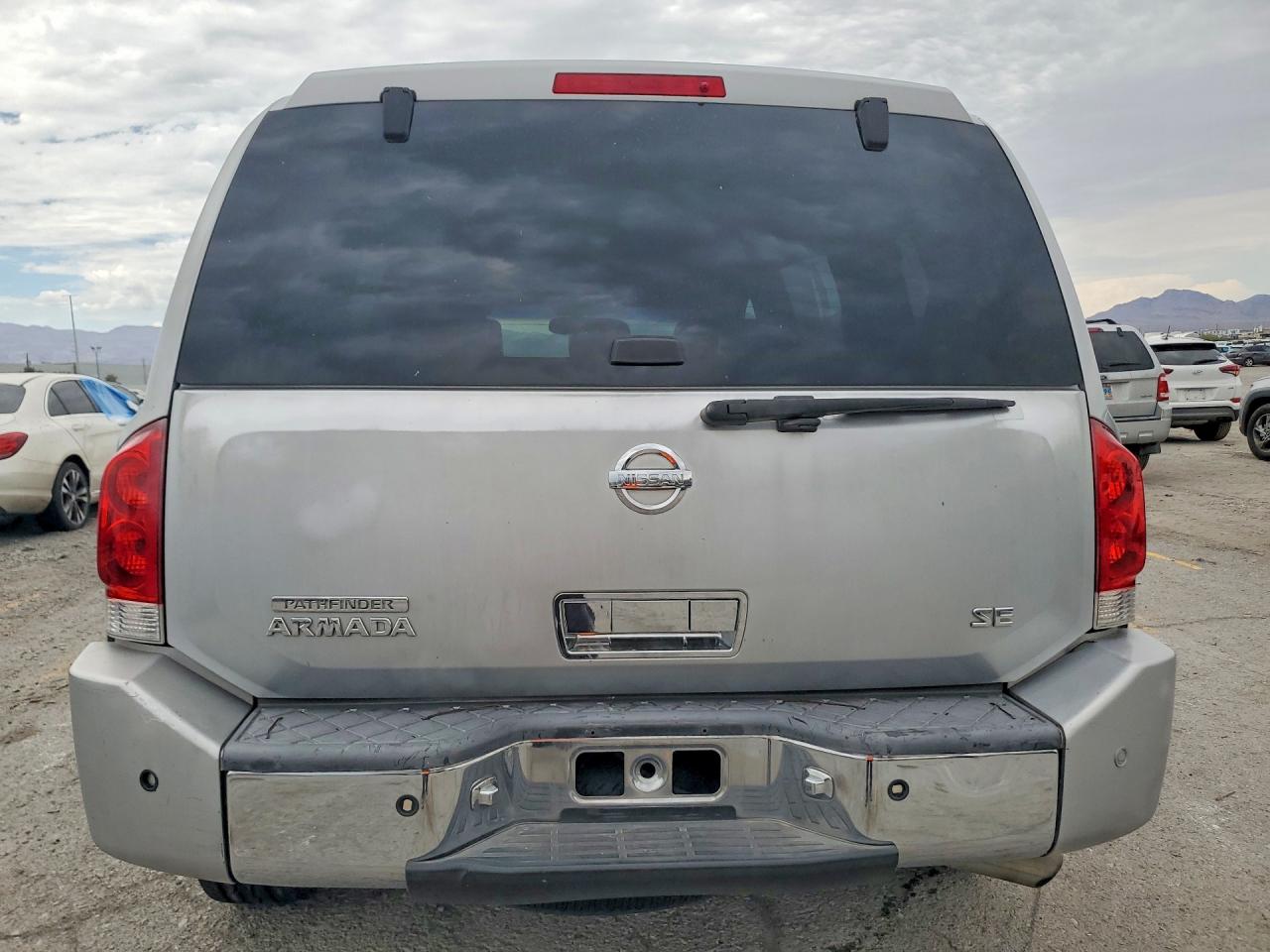 2004 Nissan Armada Se/le Silver vin: 5N1AA08AX4N742439