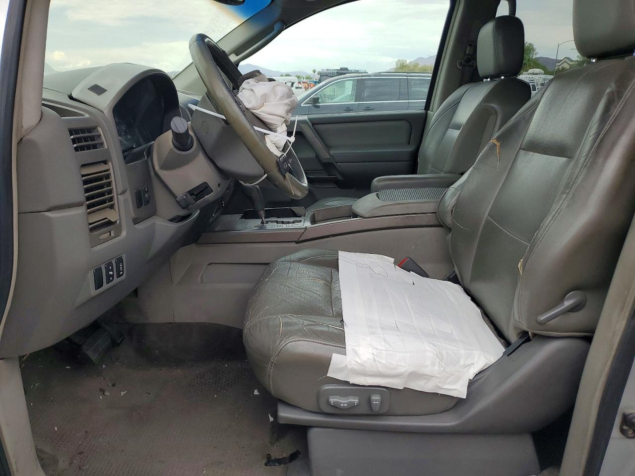 2004 Nissan Armada Se/le Silver vin: 5N1AA08AX4N742439