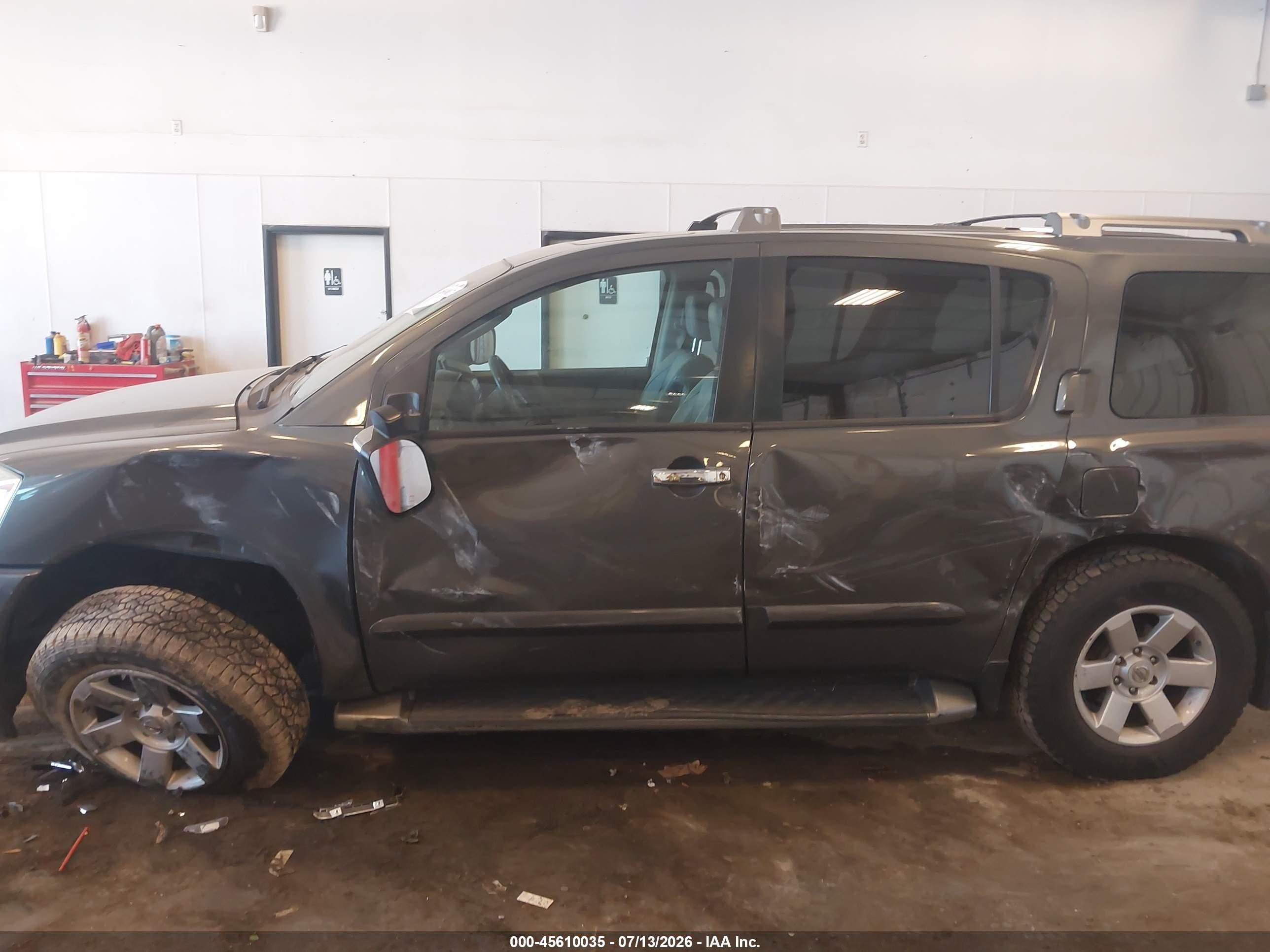 2004 Nissan Pathfinder Armada Le Gray vin: 5N1AA08B04N739008