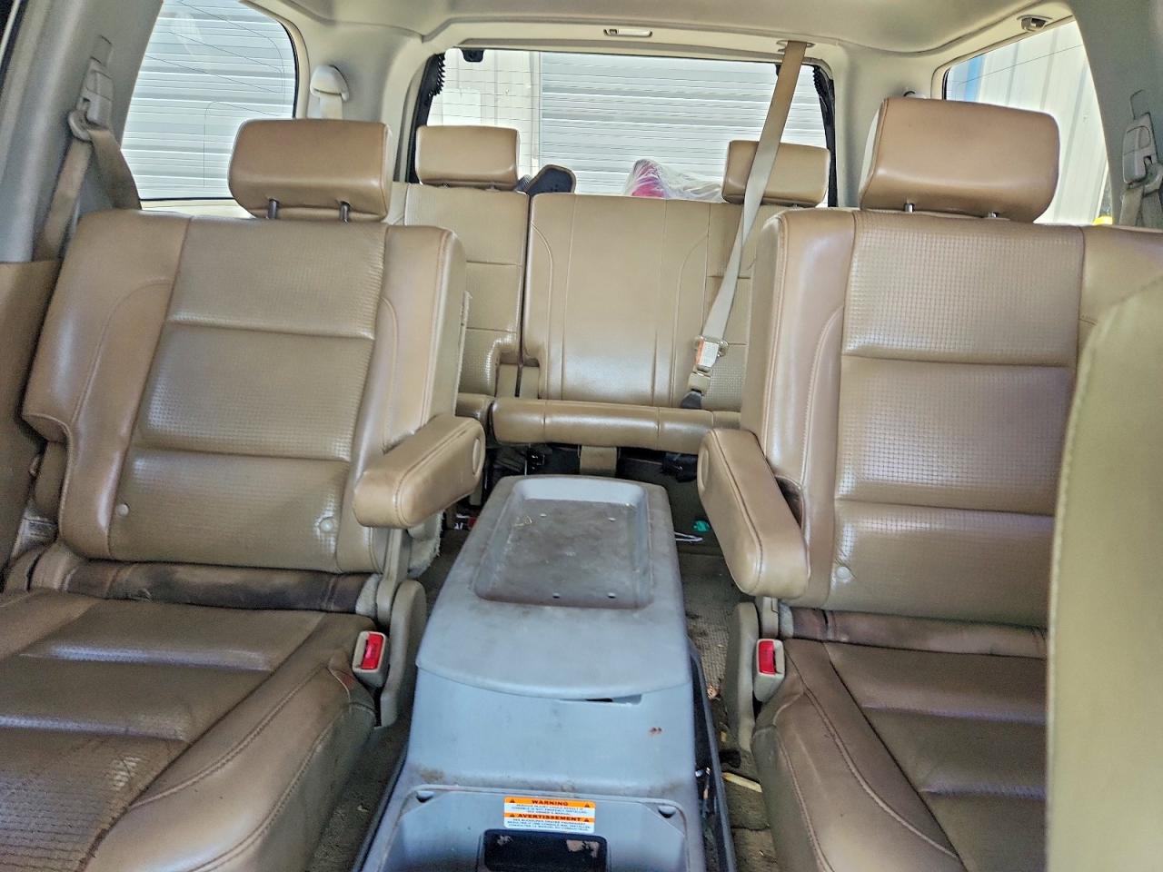 2006 Nissan Armada Se Белый vin: 5N1AA08B06N739271